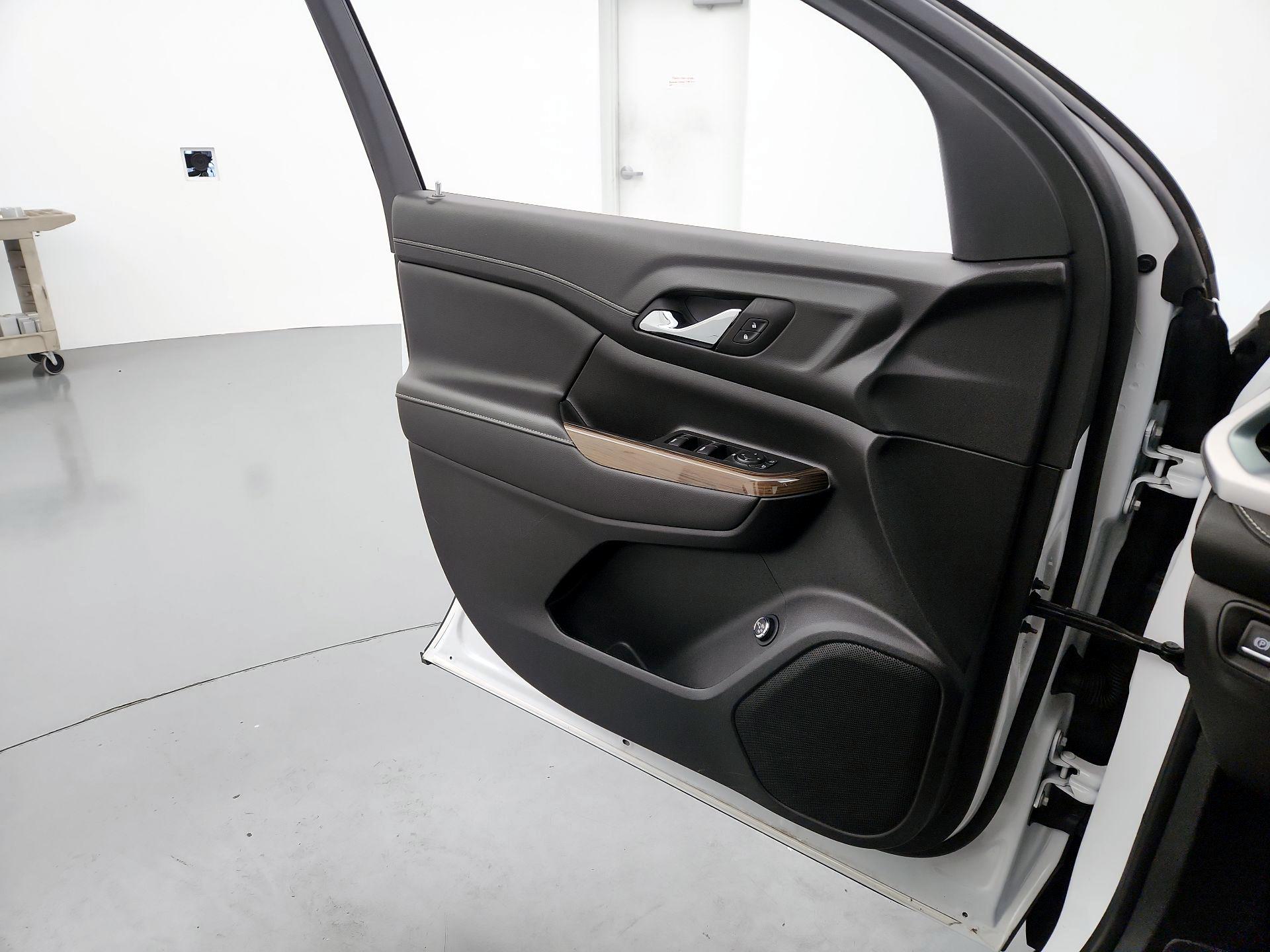 Thumbnail: 2023 GMC Acadia - 12