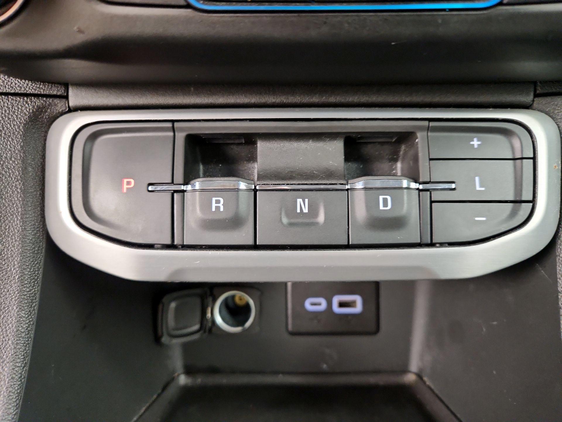 Thumbnail: 2023 GMC Acadia - 17