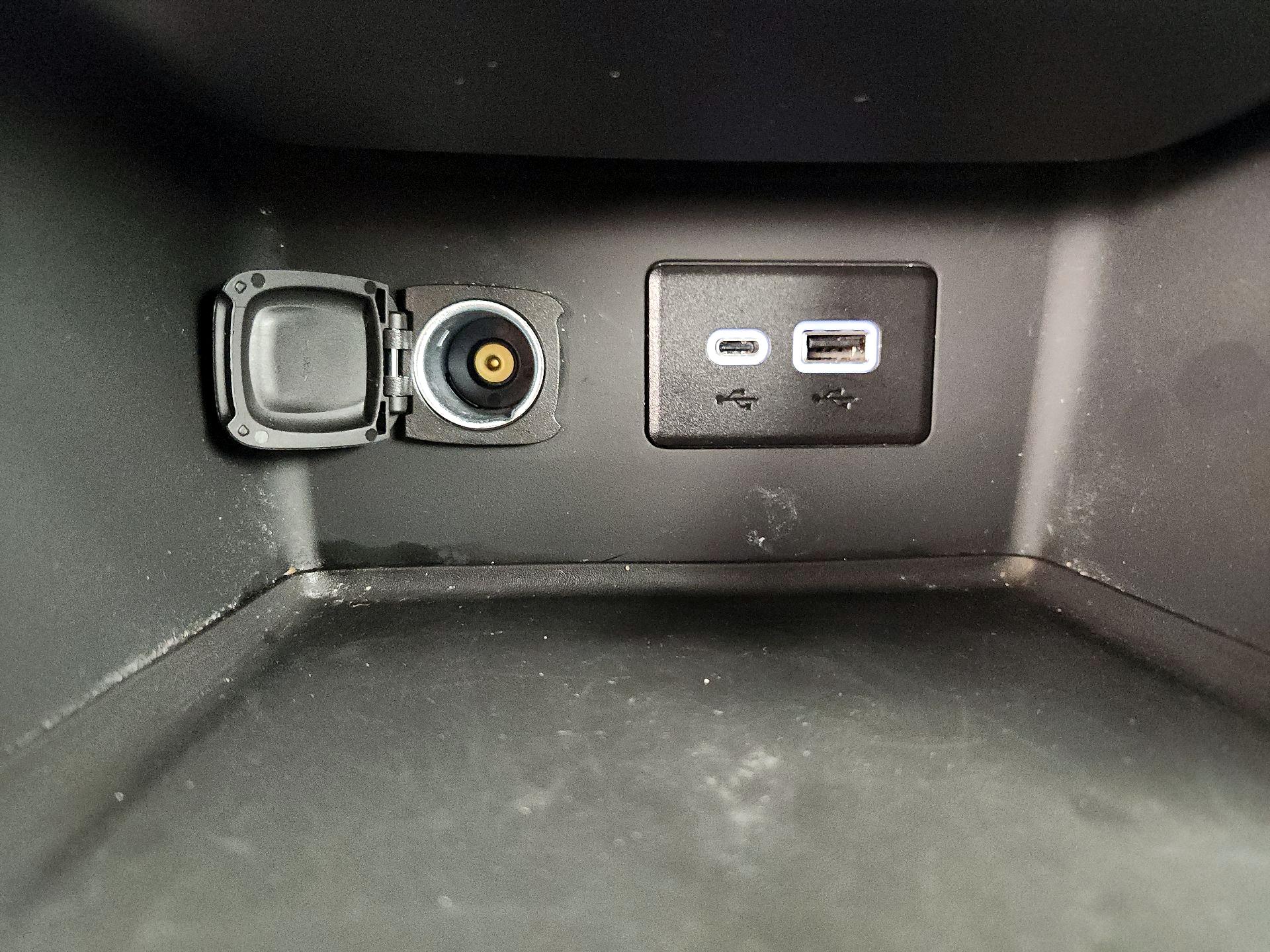 Thumbnail: 2023 GMC Acadia - 18