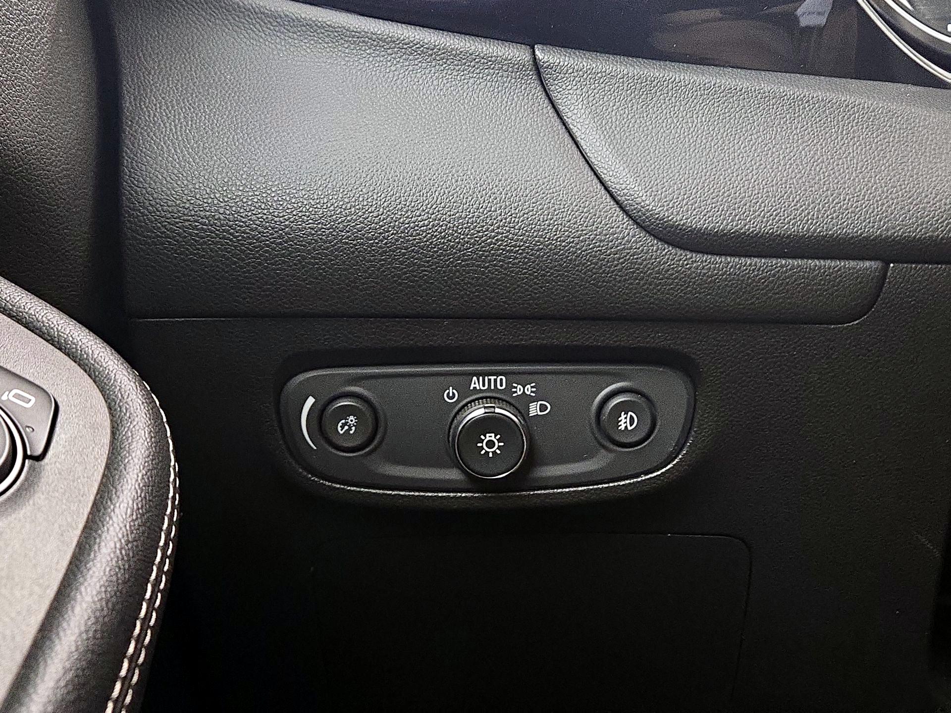 Thumbnail: 2021 Buick Encore GX - 13