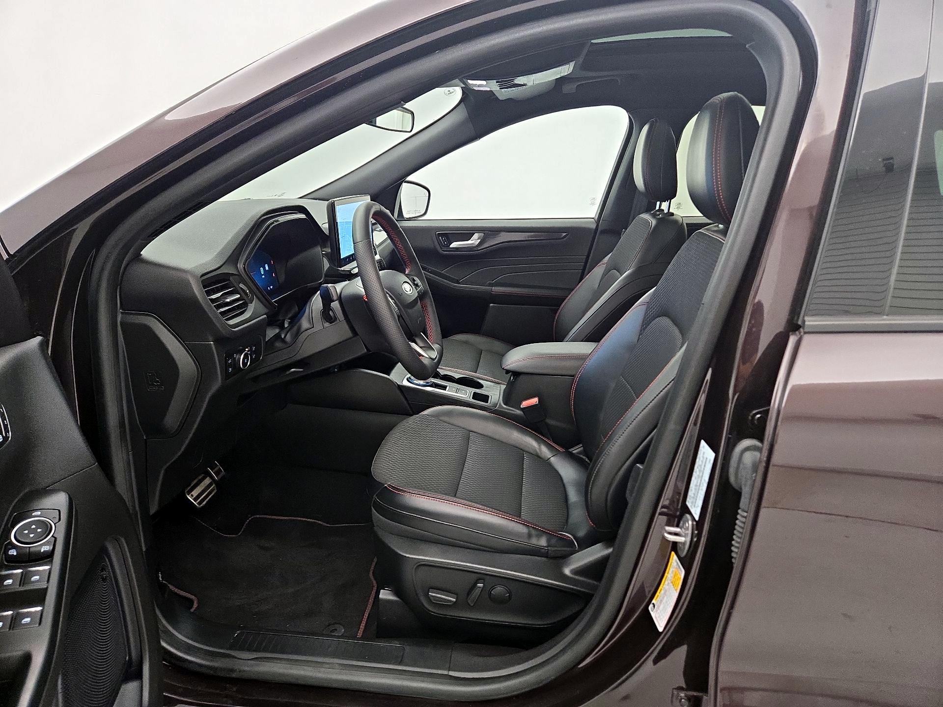 Thumbnail: 2023 Ford Escape - 11