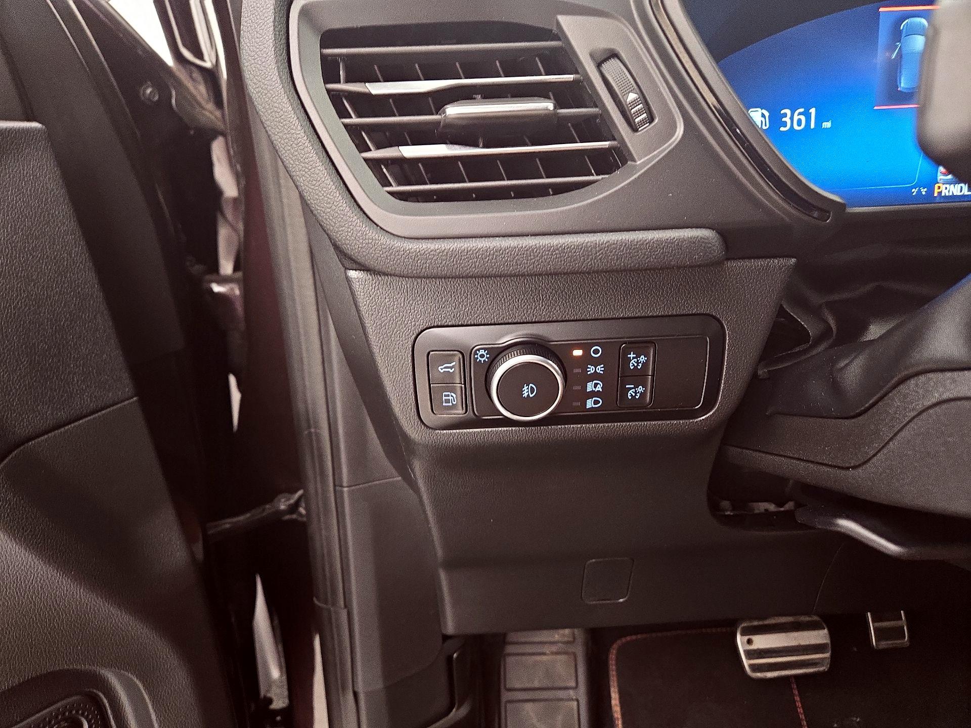 Thumbnail: 2023 Ford Escape - 13