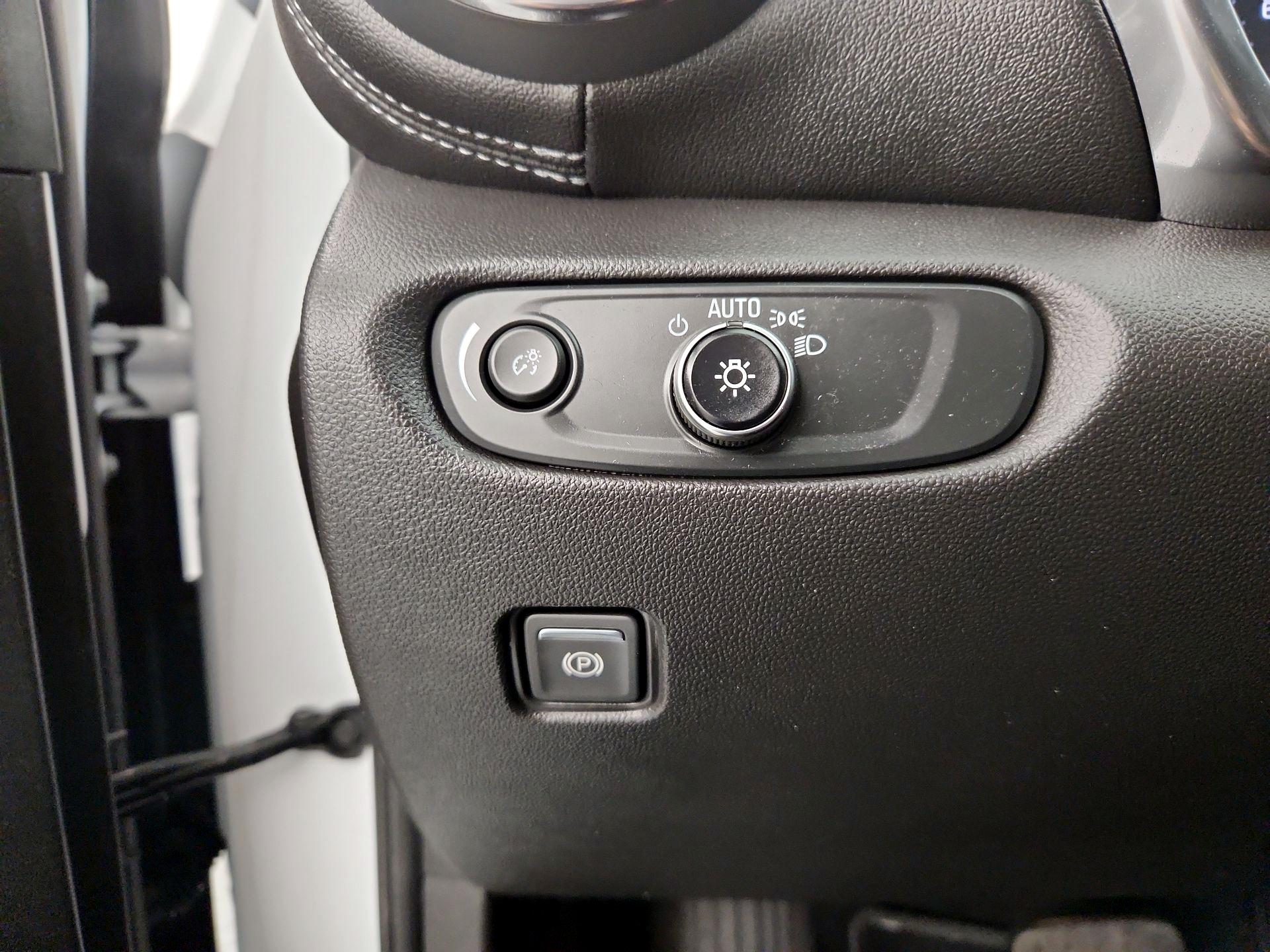 Thumbnail: 2023 Chevrolet Blazer - 14