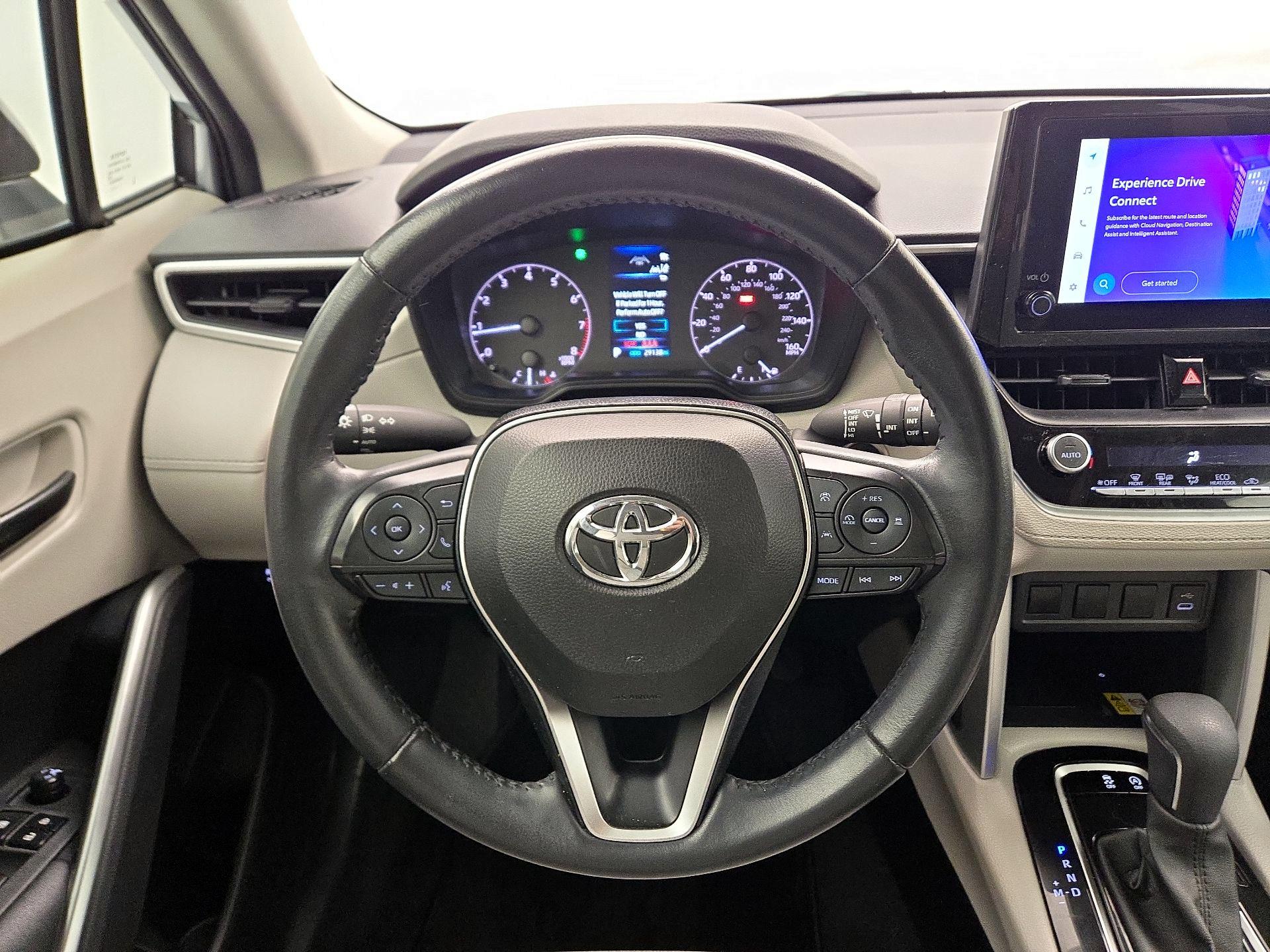 Thumbnail: 2023 Toyota Corolla Cross - 10