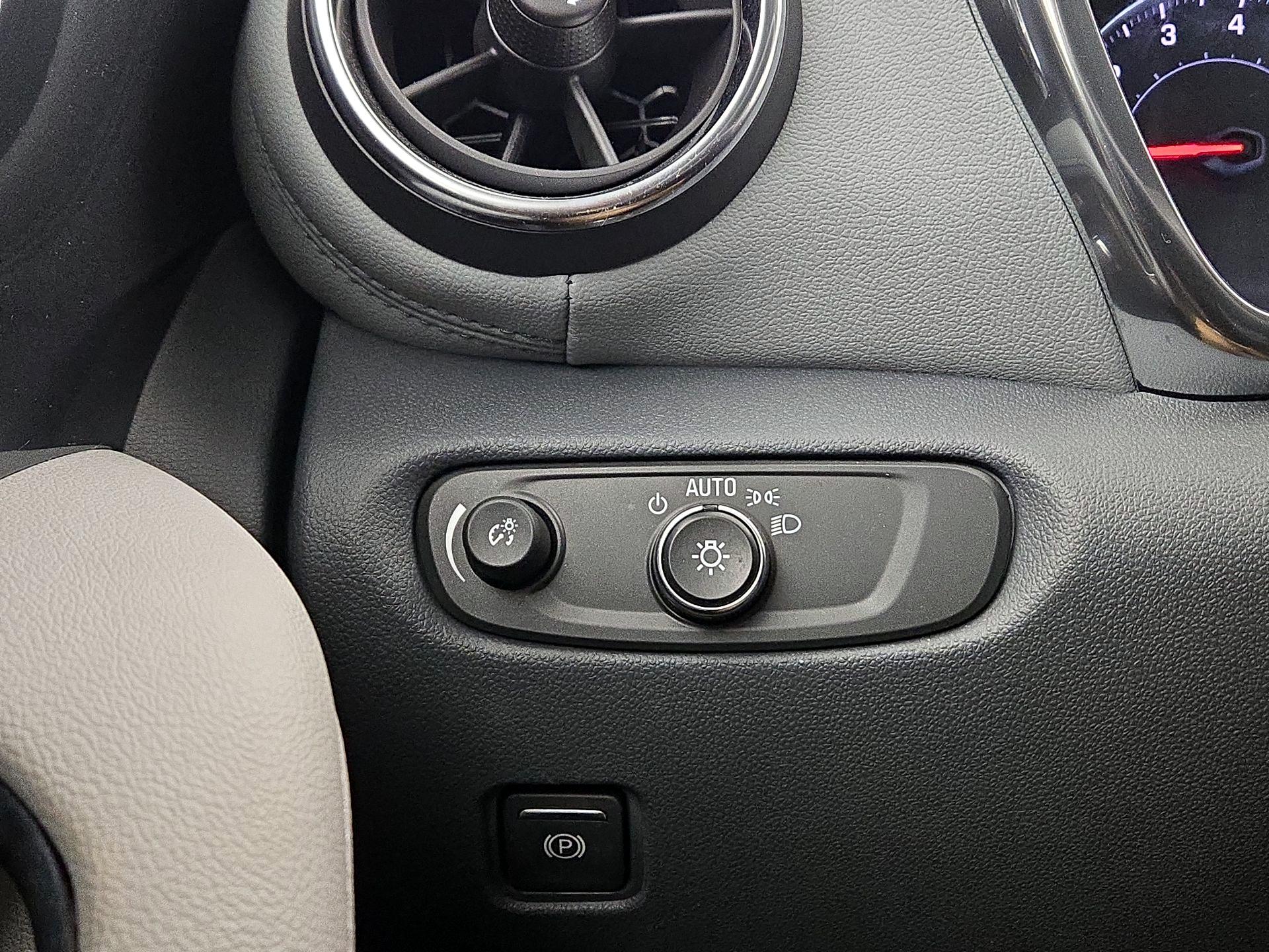 Thumbnail: 2021 Chevrolet Blazer - 13