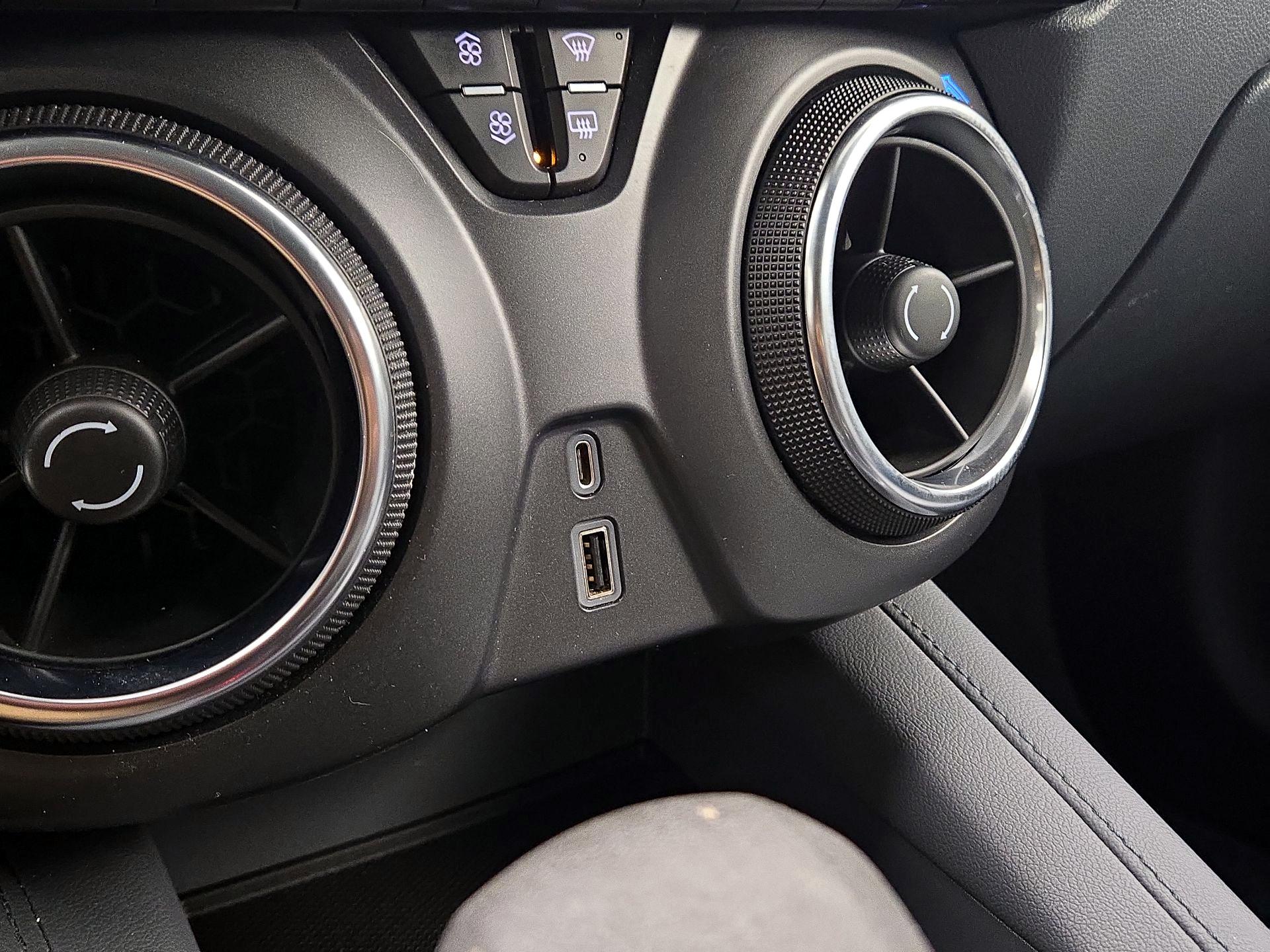 Thumbnail: 2021 Chevrolet Blazer - 18