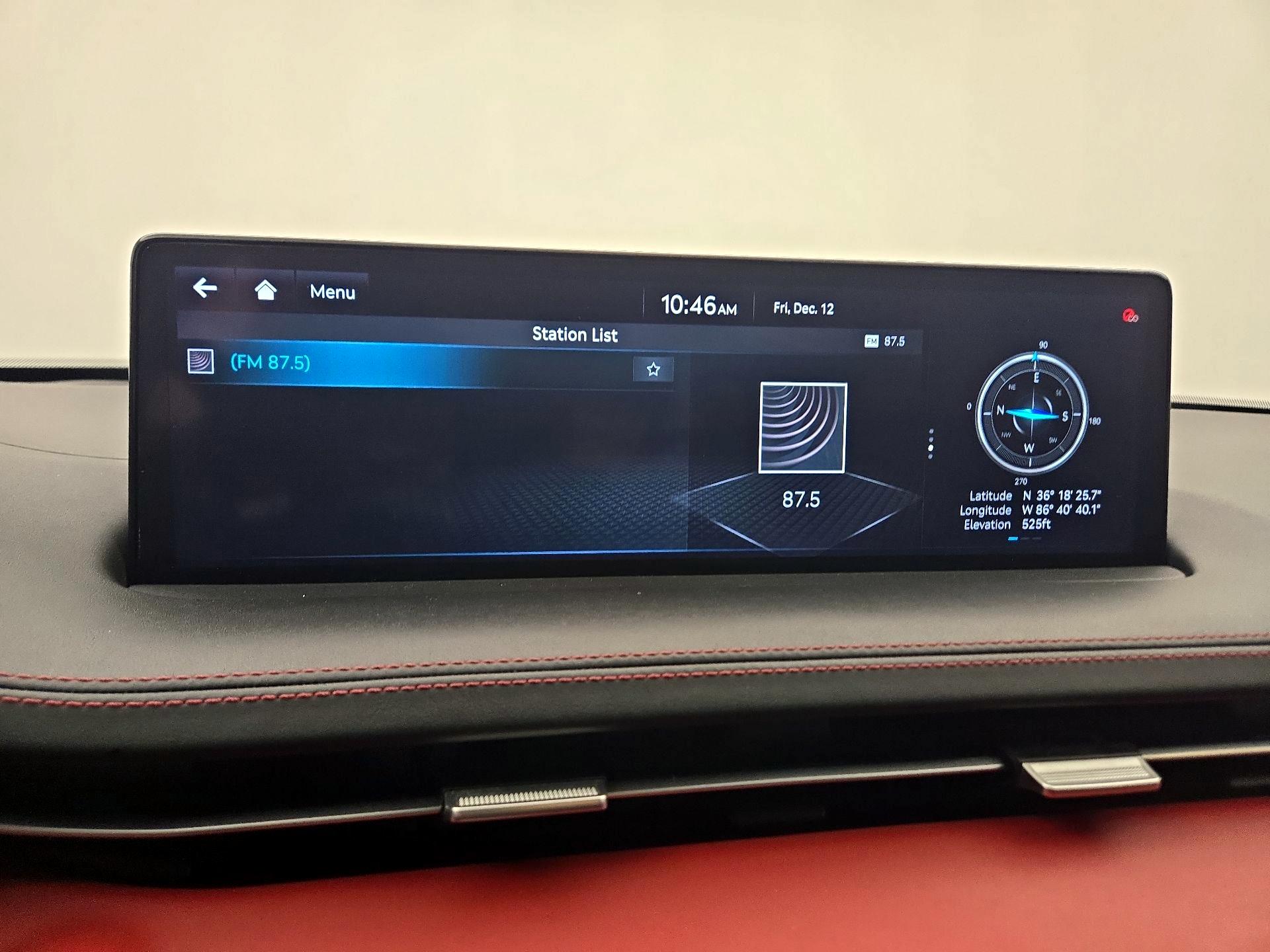 Thumbnail: 2022 Genesis GV70 - 16