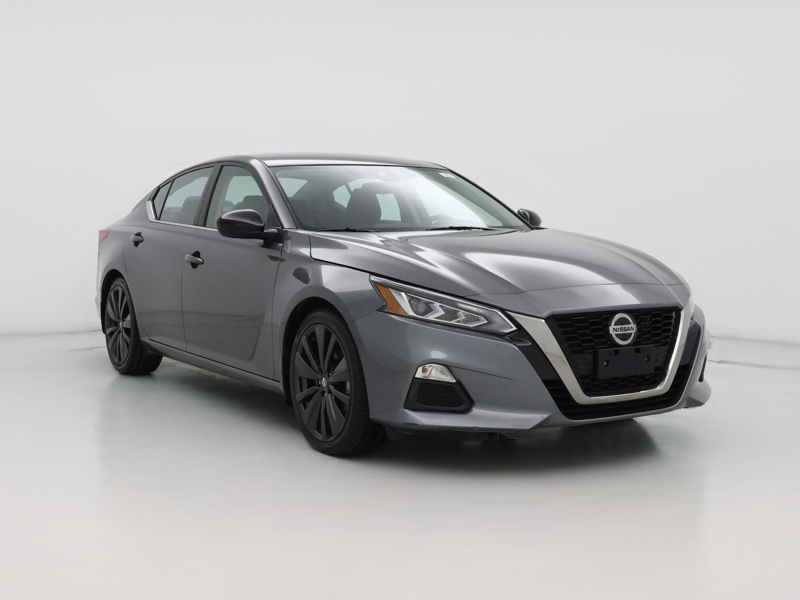 2022 Nissan Altima SR