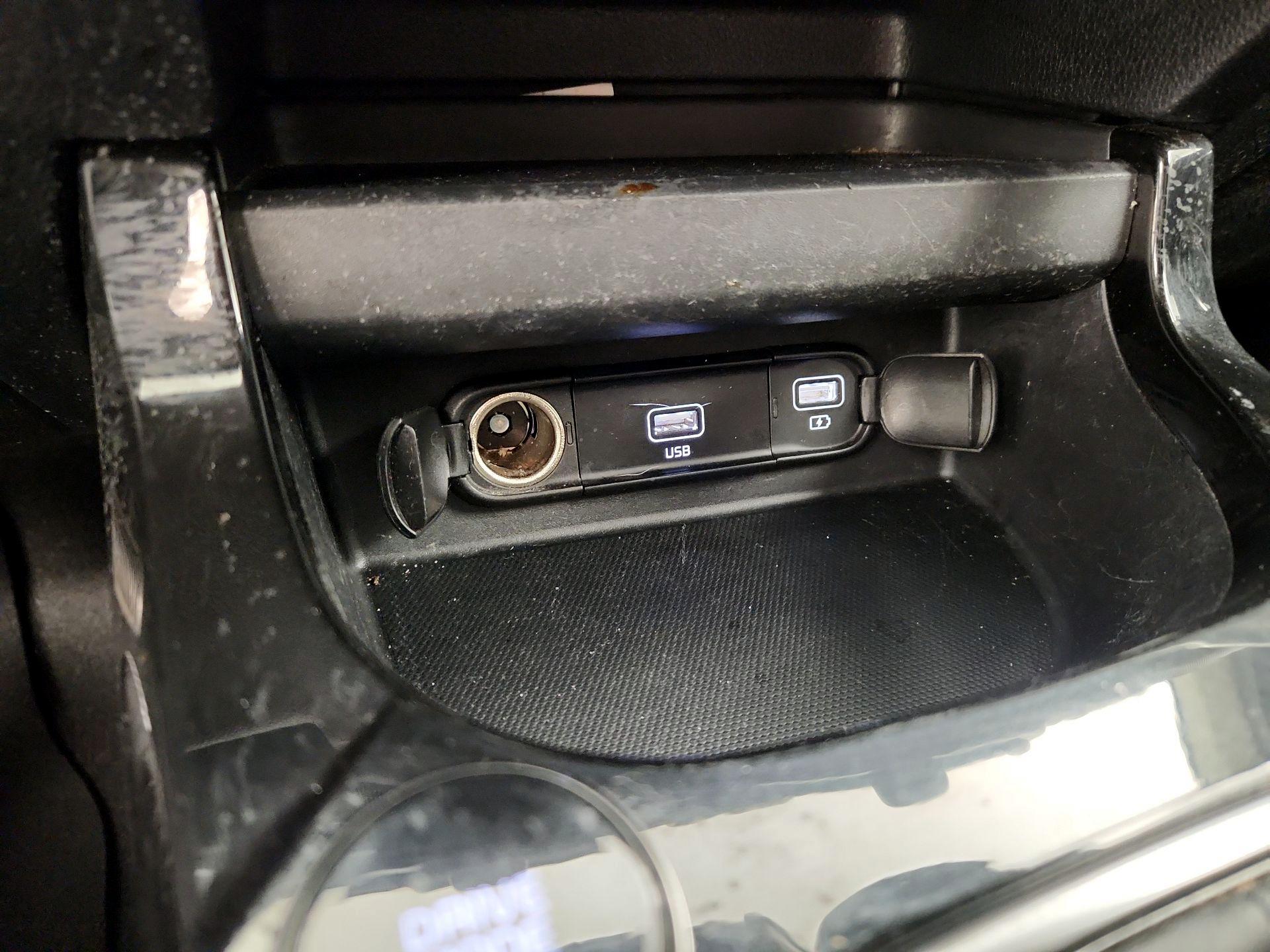 Thumbnail: 2023 Kia Seltos - 18