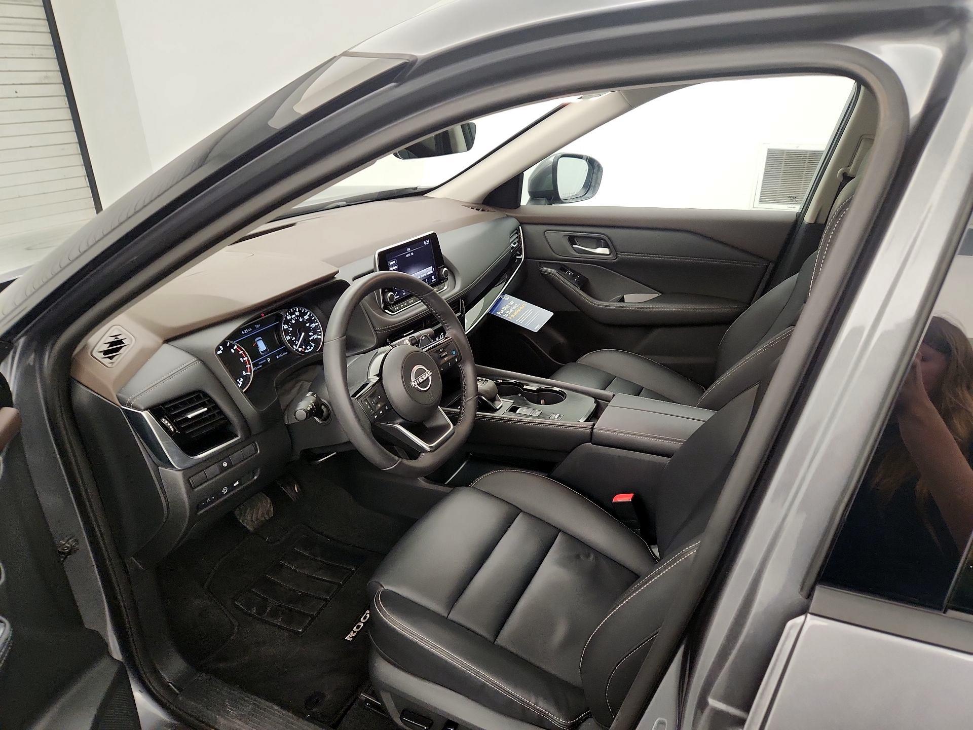Thumbnail: 2023 Nissan Rogue - 11