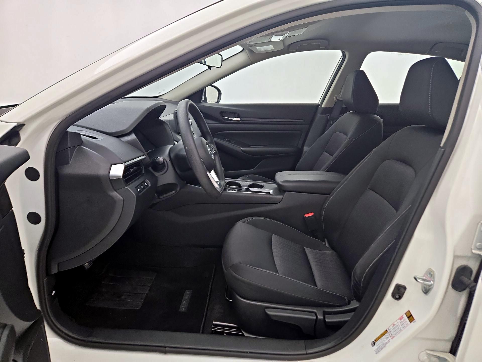 Thumbnail: 2022 Nissan Altima - 11