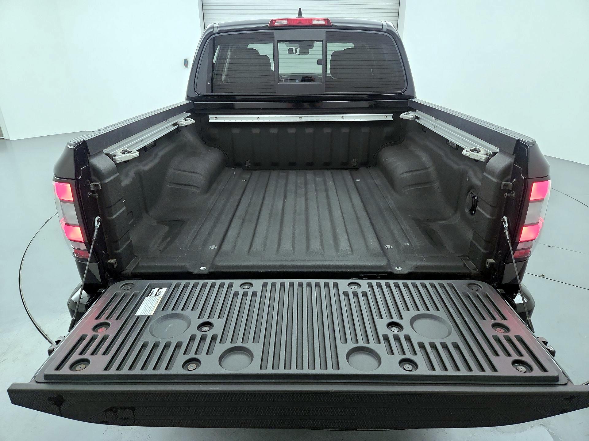 Thumbnail: 2022 Nissan Frontier - 20