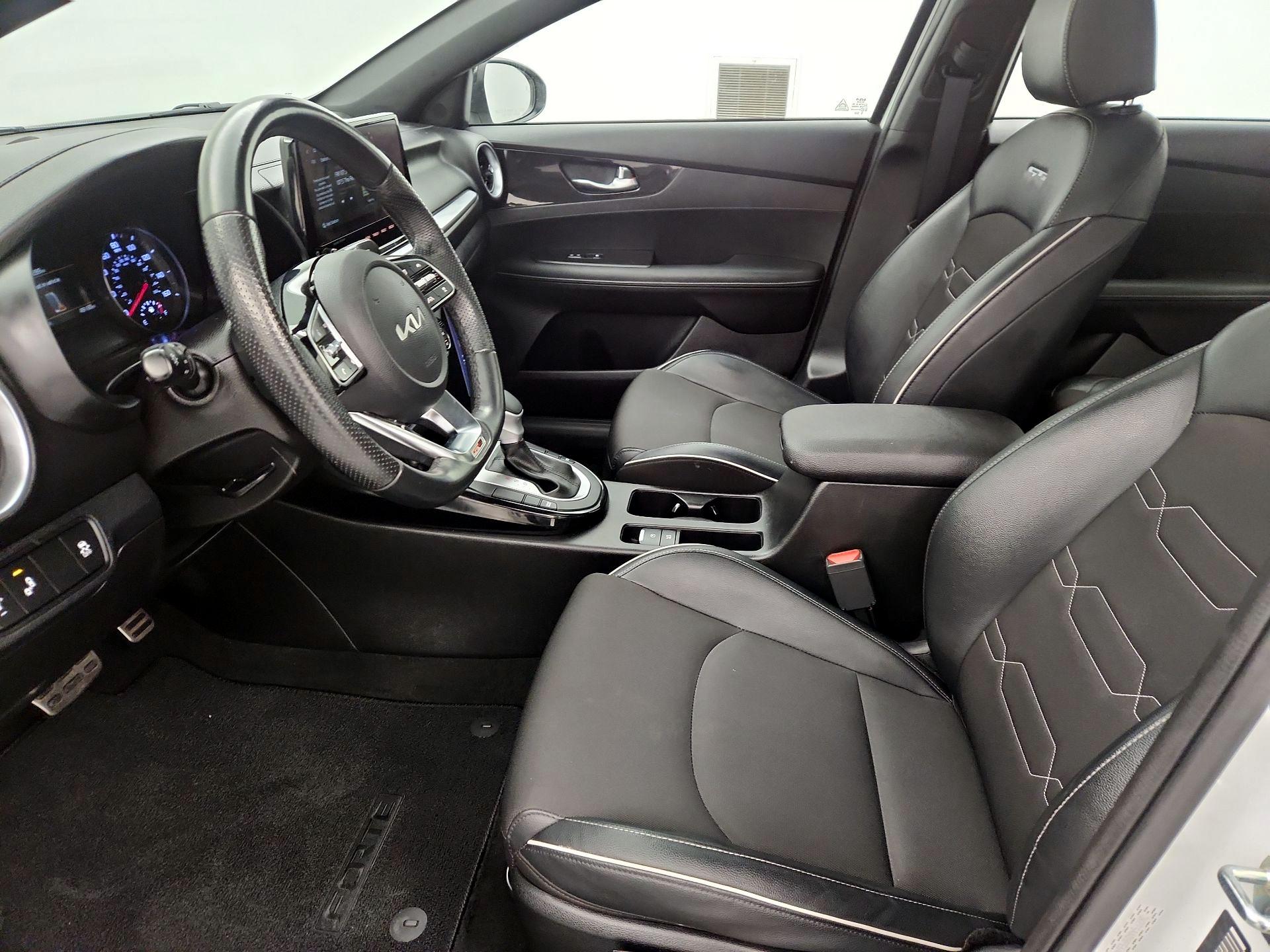 Thumbnail: 2023 Kia Forte - 11