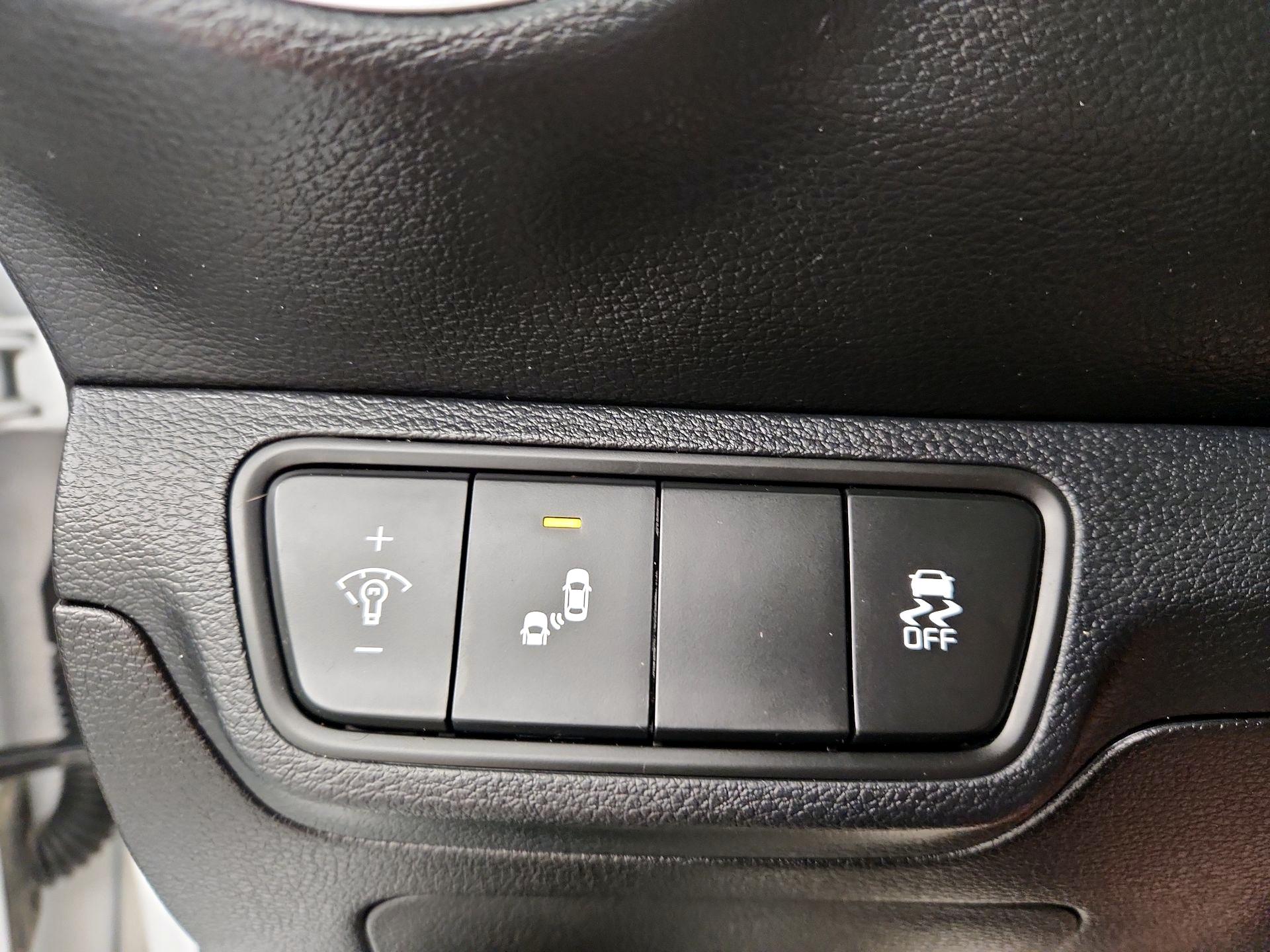 Thumbnail: 2023 Kia Forte - 13