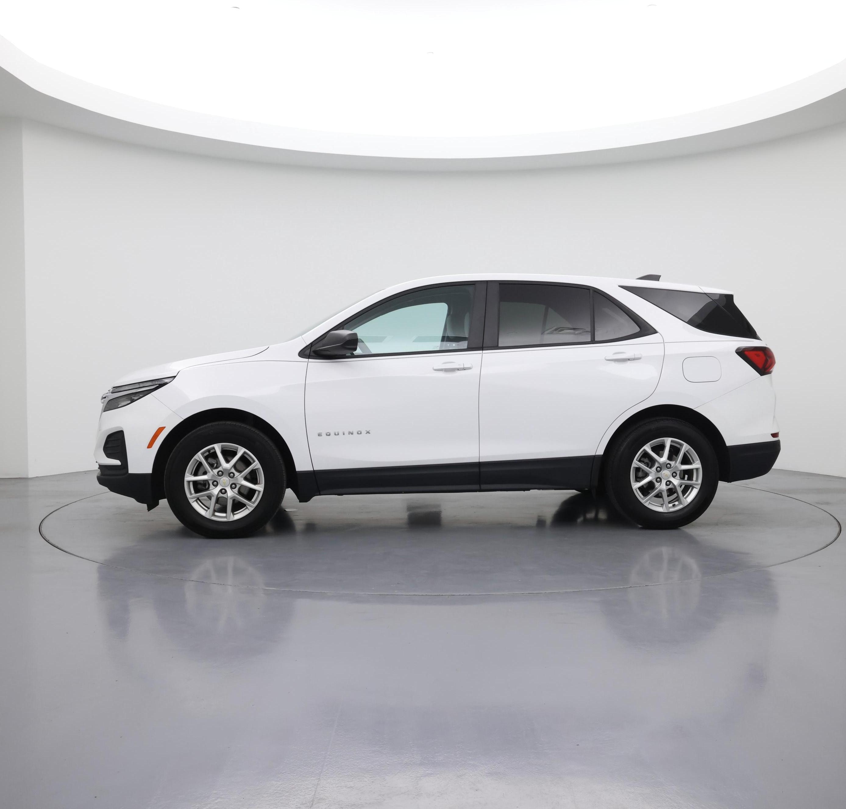 Thumbnail: 2023 Chevrolet Equinox - 3