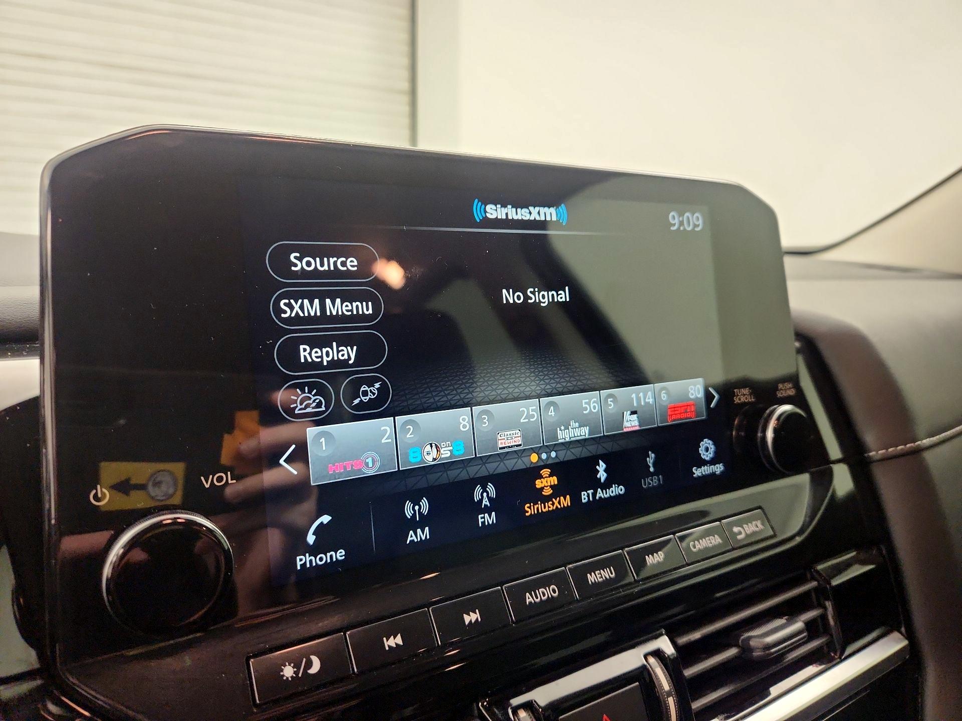 Thumbnail: 2023 Nissan Pathfinder - 15