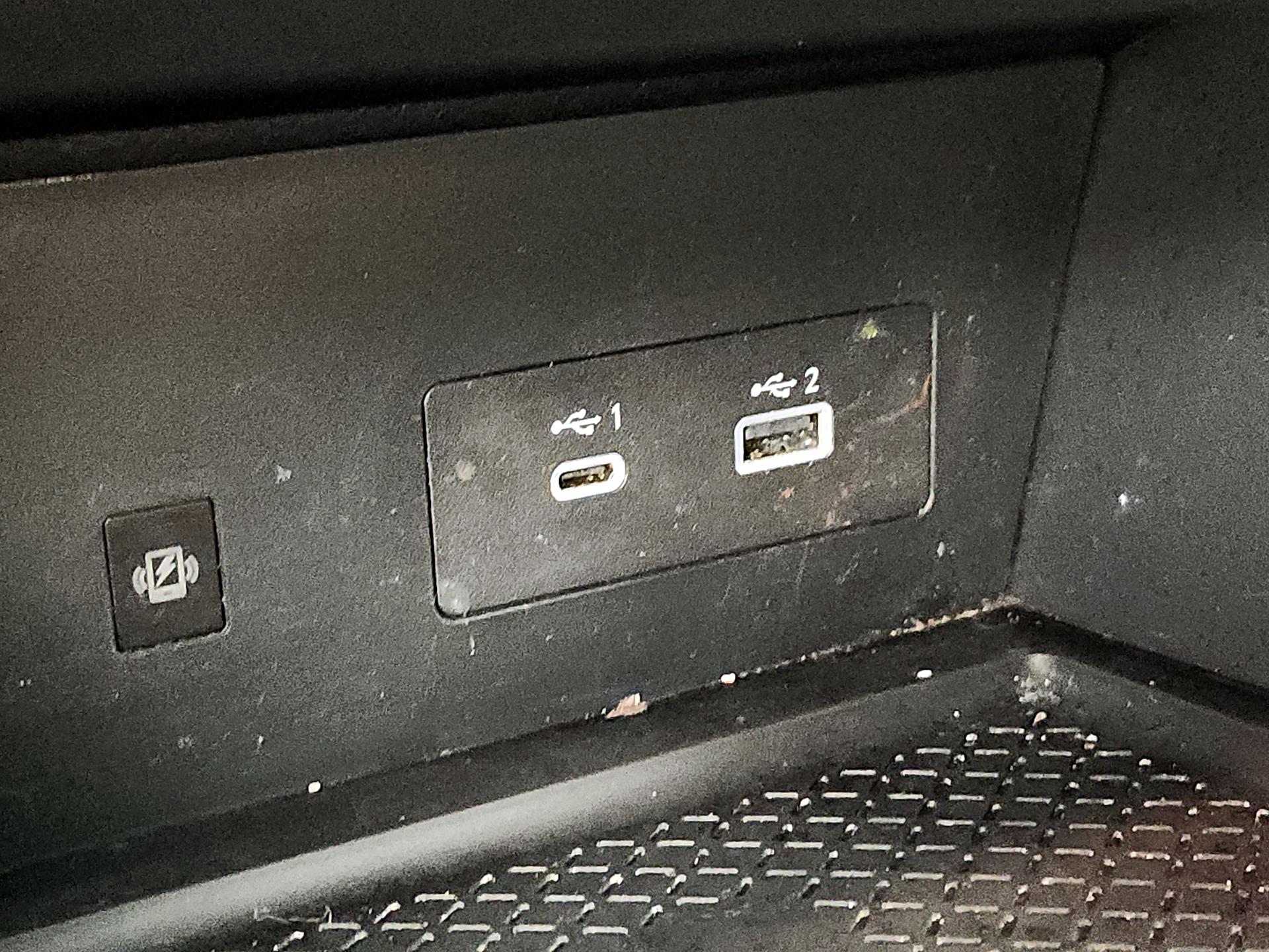 Thumbnail: 2023 Nissan Pathfinder - 18