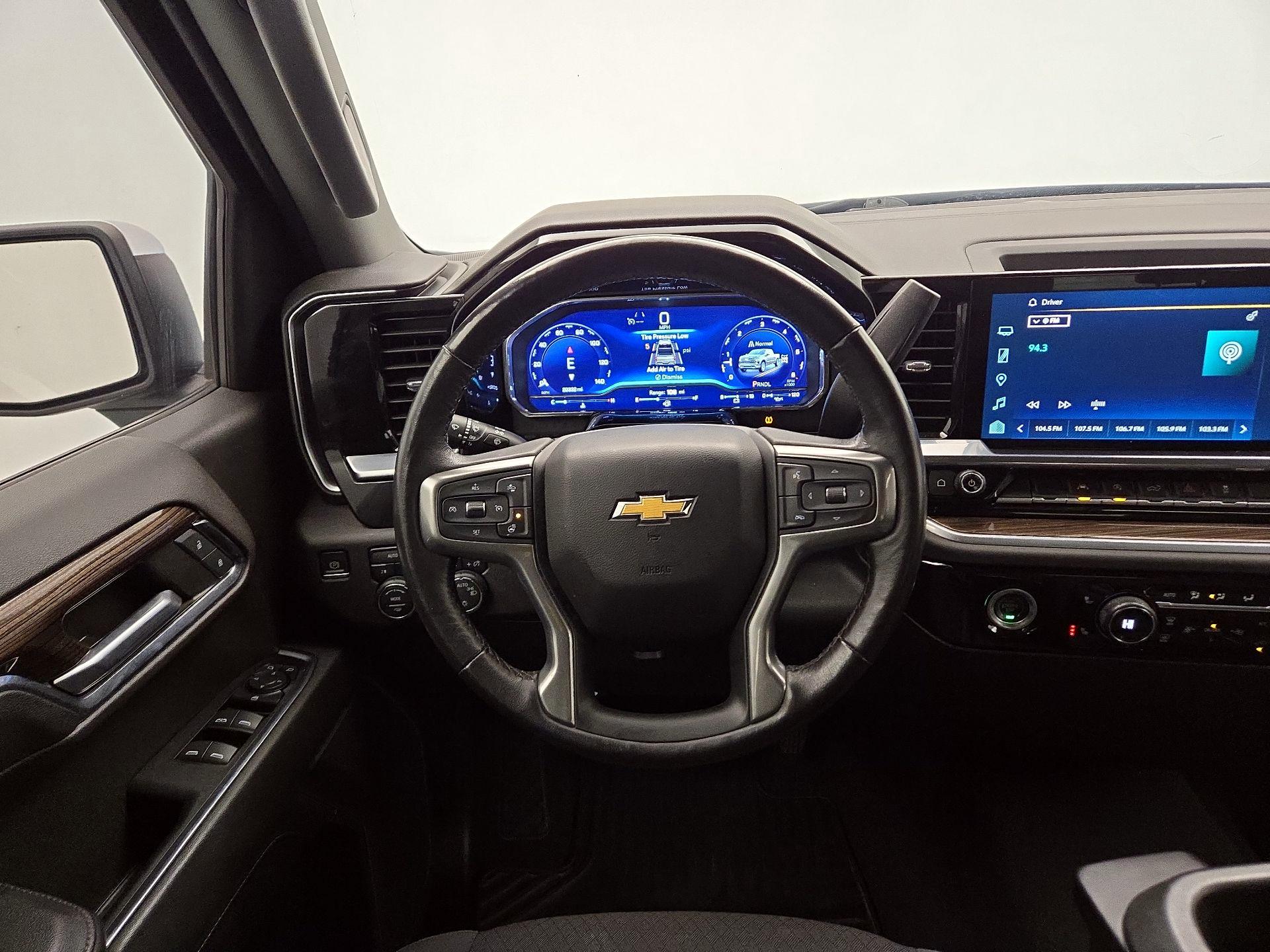 Thumbnail: 2022 Chevrolet Silverado 1500 - 10