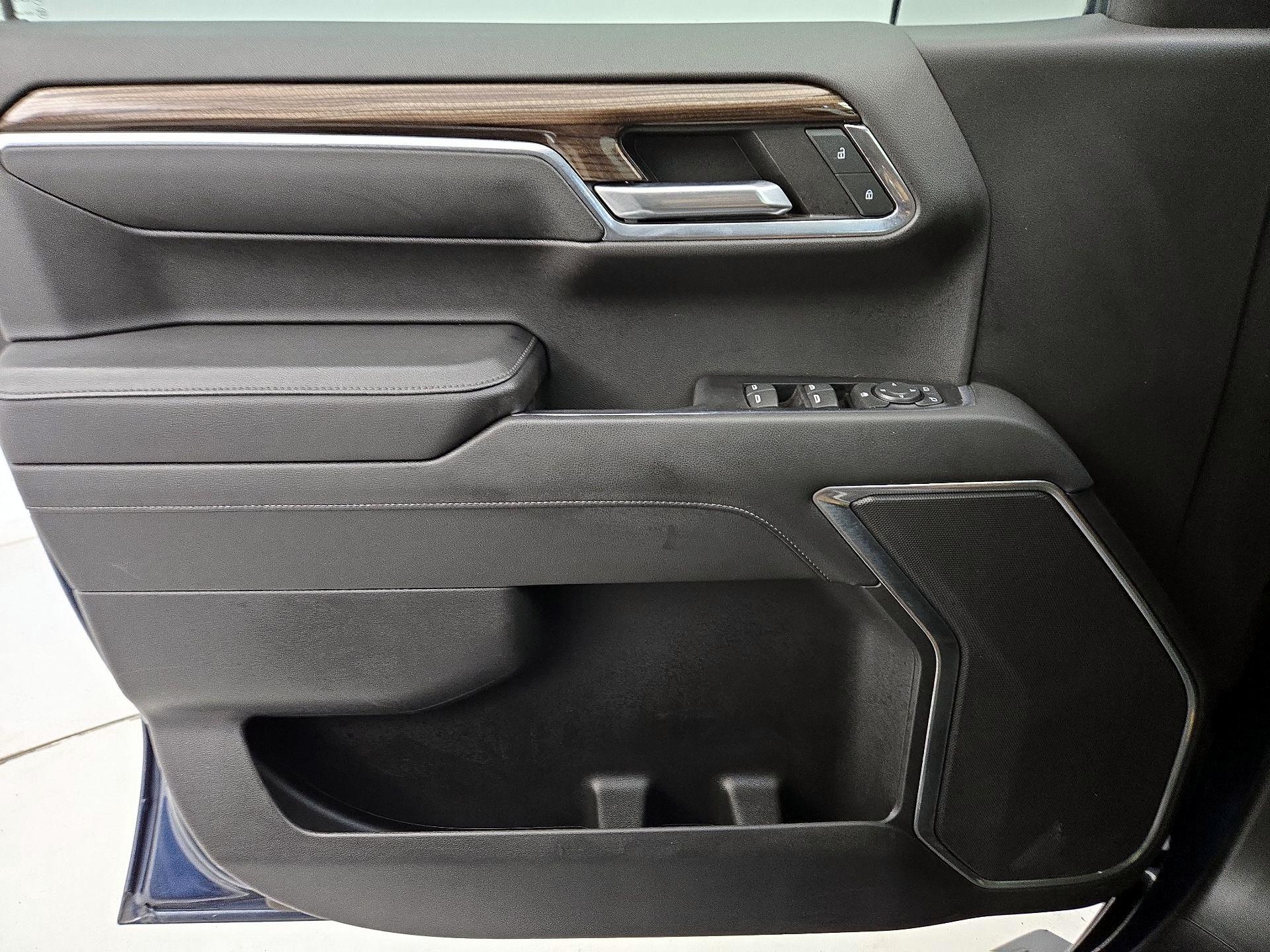 Thumbnail: 2022 Chevrolet Silverado 1500 - 12