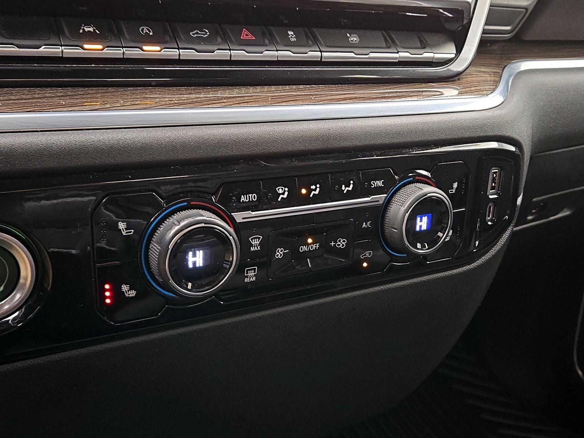 Thumbnail: 2022 Chevrolet Silverado 1500 - 16