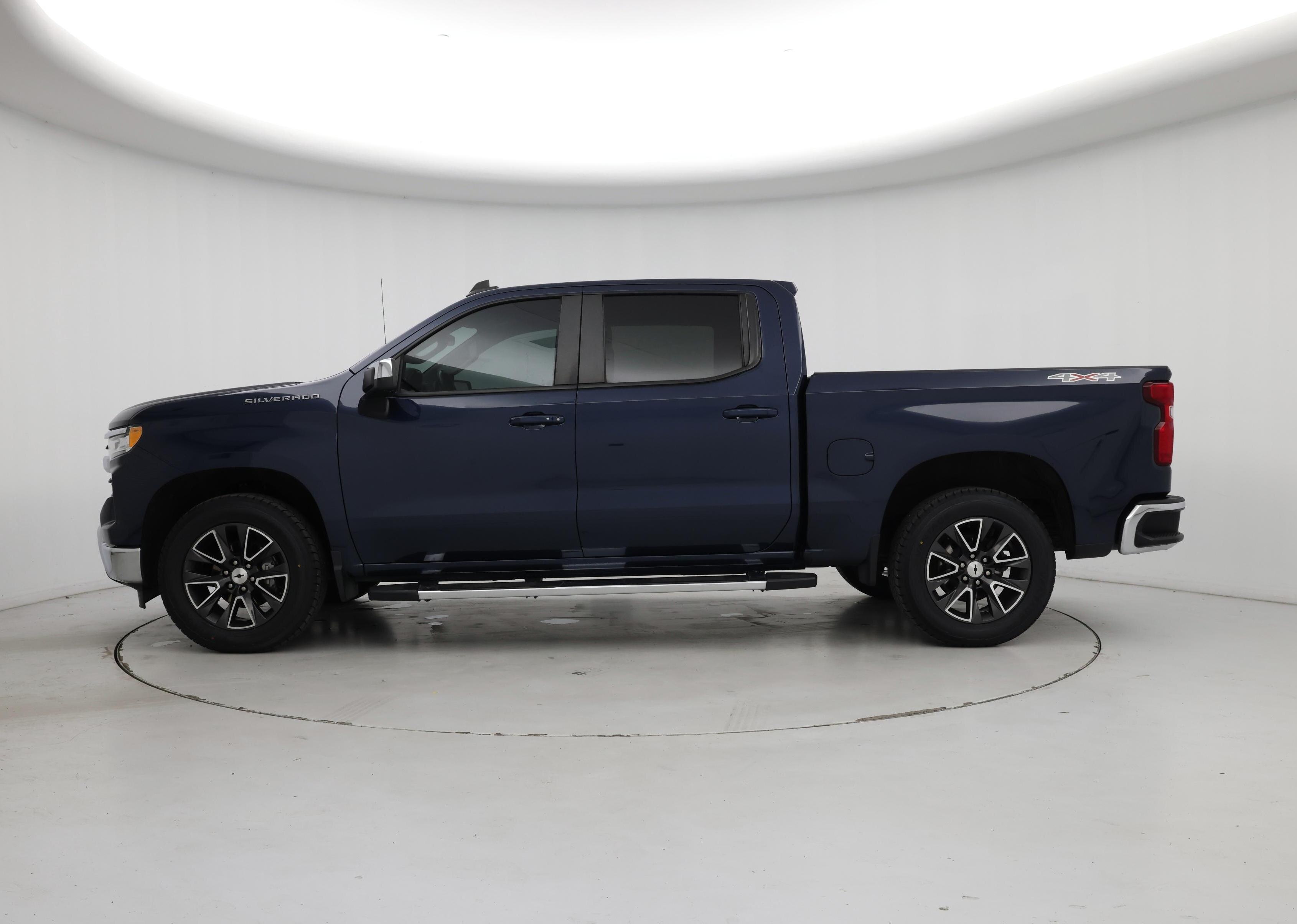 Thumbnail: 2022 Chevrolet Silverado 1500 - 3