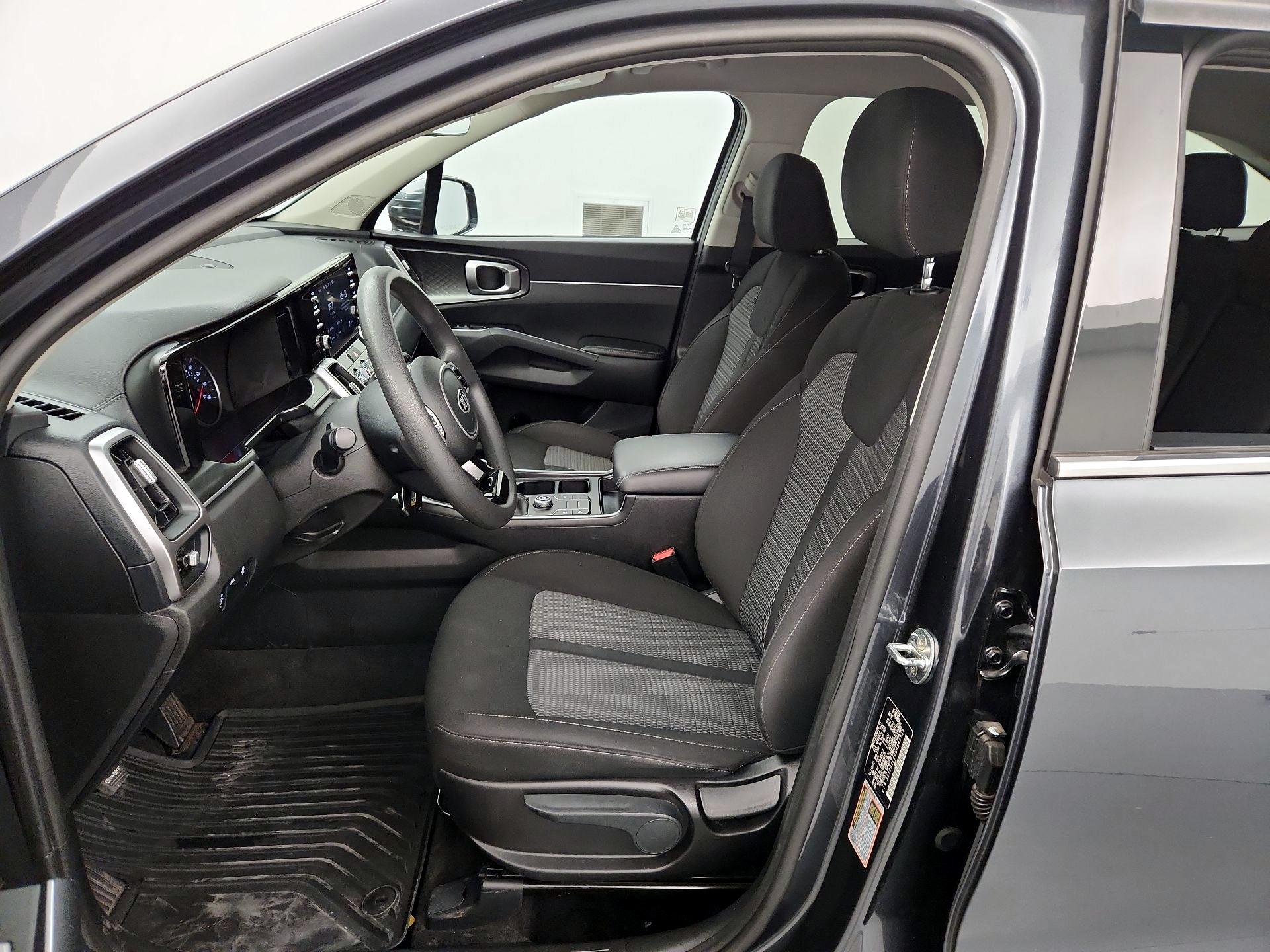 Thumbnail: 2021 Kia Sorento - 11