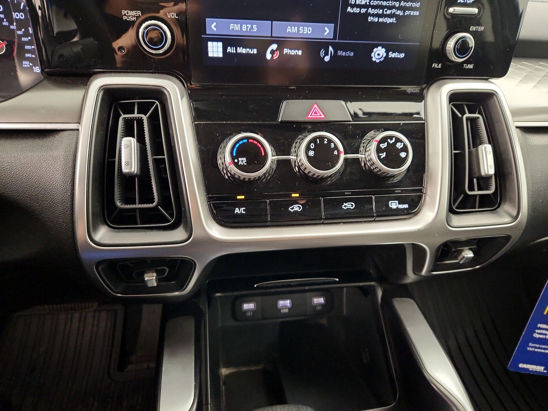 Thumbnail: 2021 Kia Sorento - 16