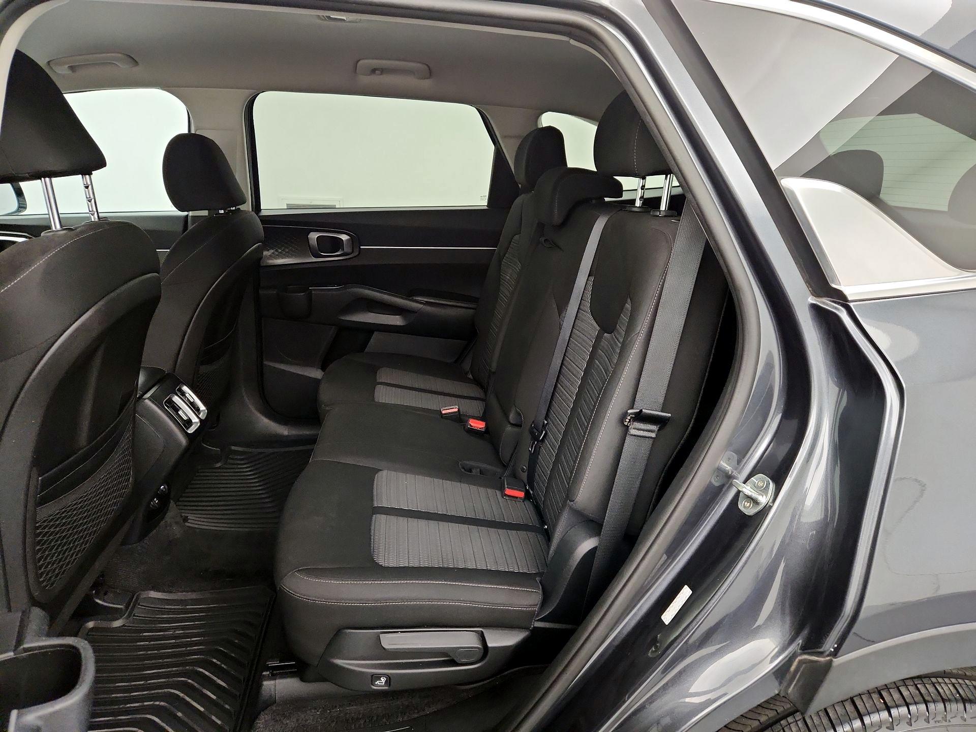 Thumbnail: 2021 Kia Sorento - 19