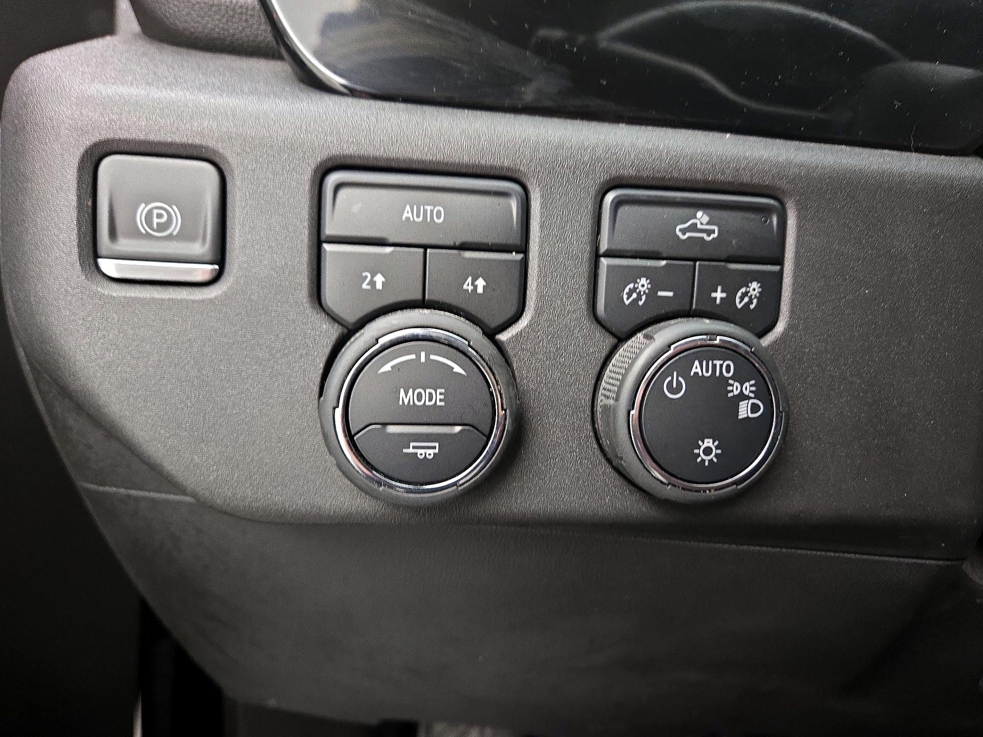 Thumbnail: 2023 Chevrolet Silverado 1500 - 13