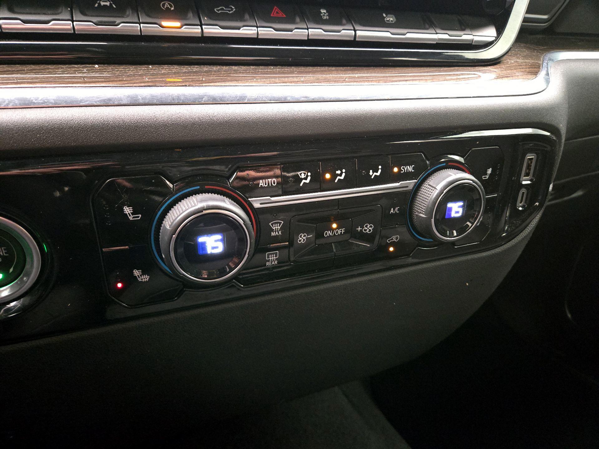 Thumbnail: 2023 Chevrolet Silverado 1500 - 16