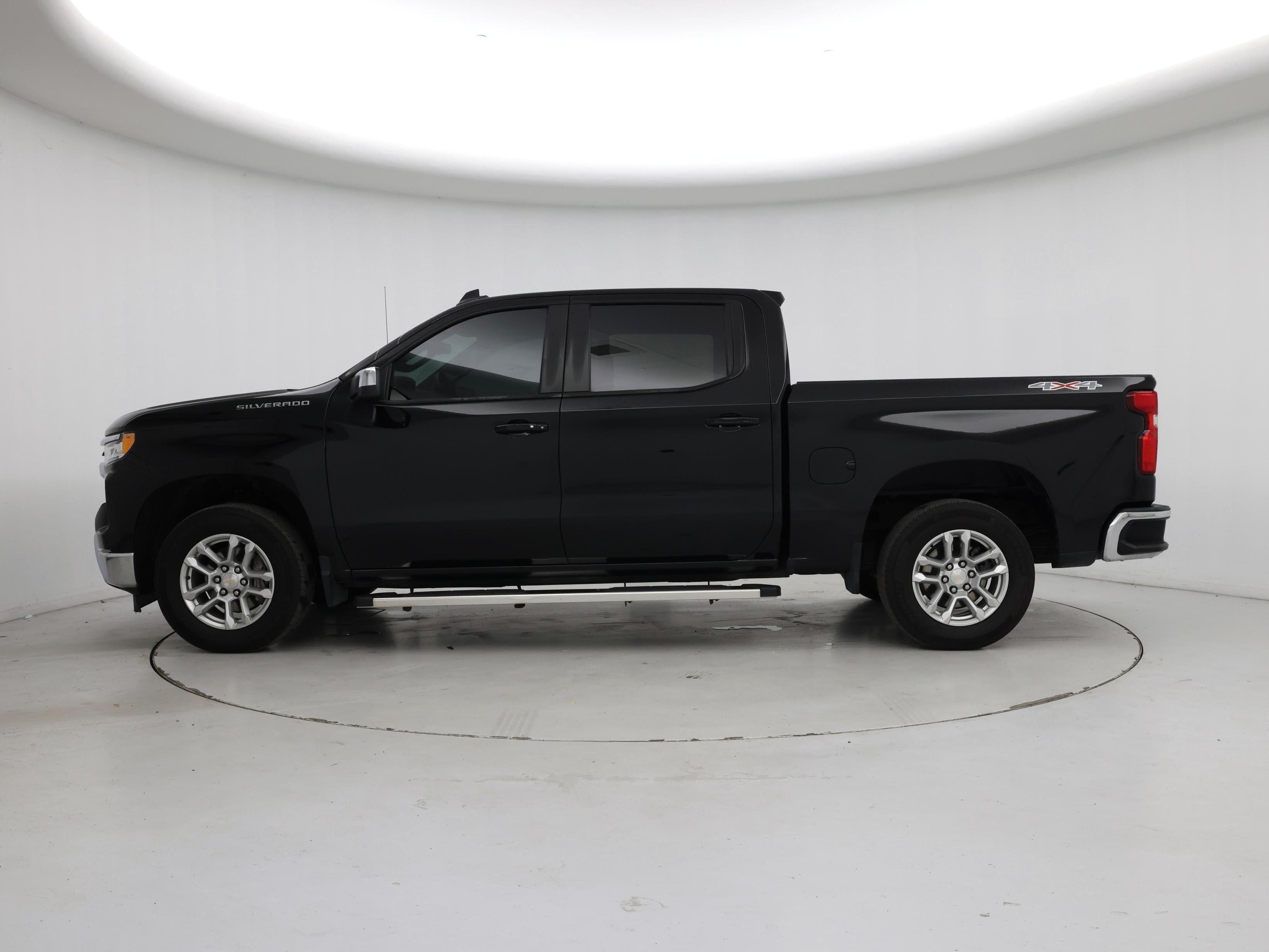 Thumbnail: 2023 Chevrolet Silverado 1500 - 3