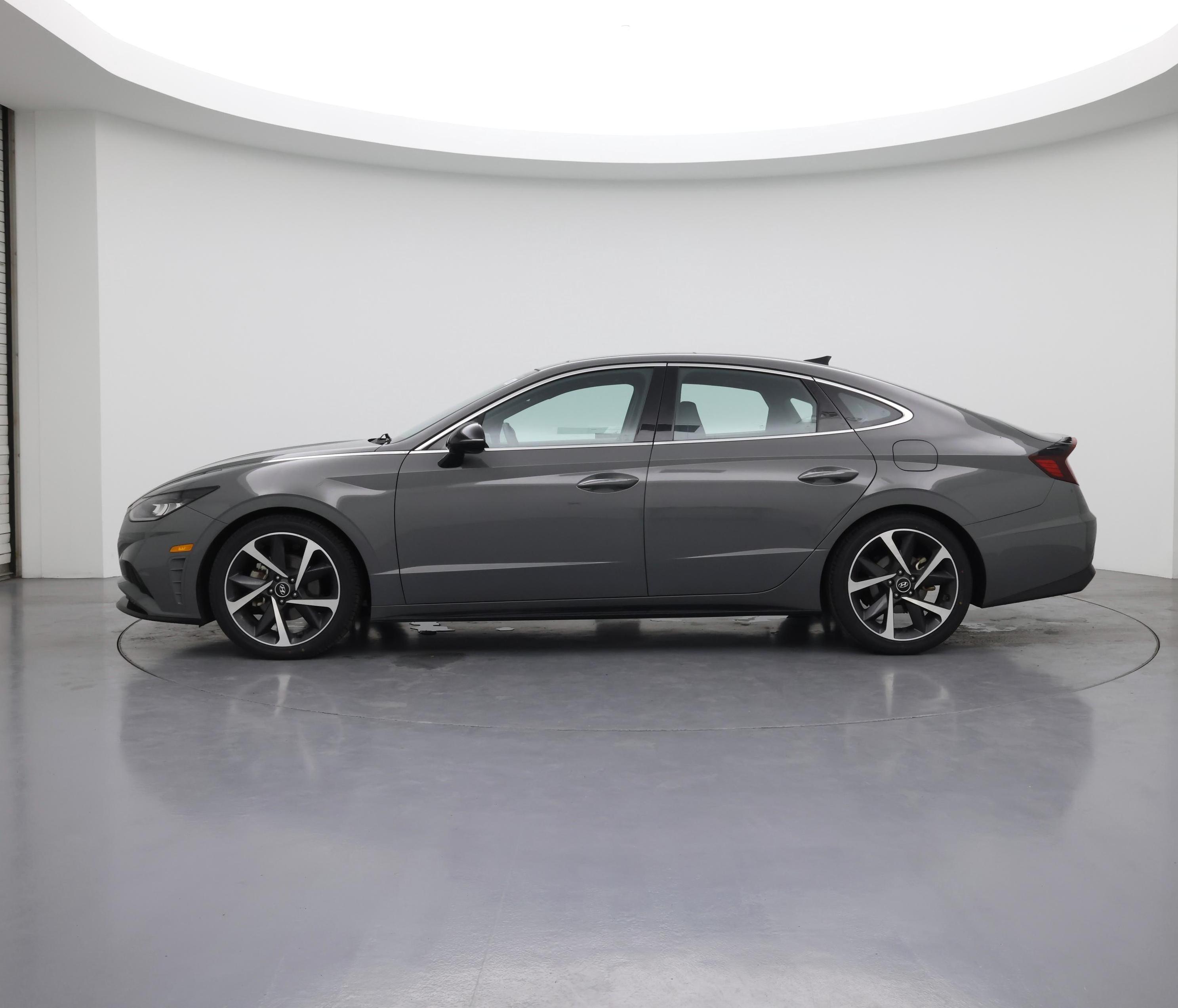 Thumbnail: 2023 Hyundai Sonata - 3