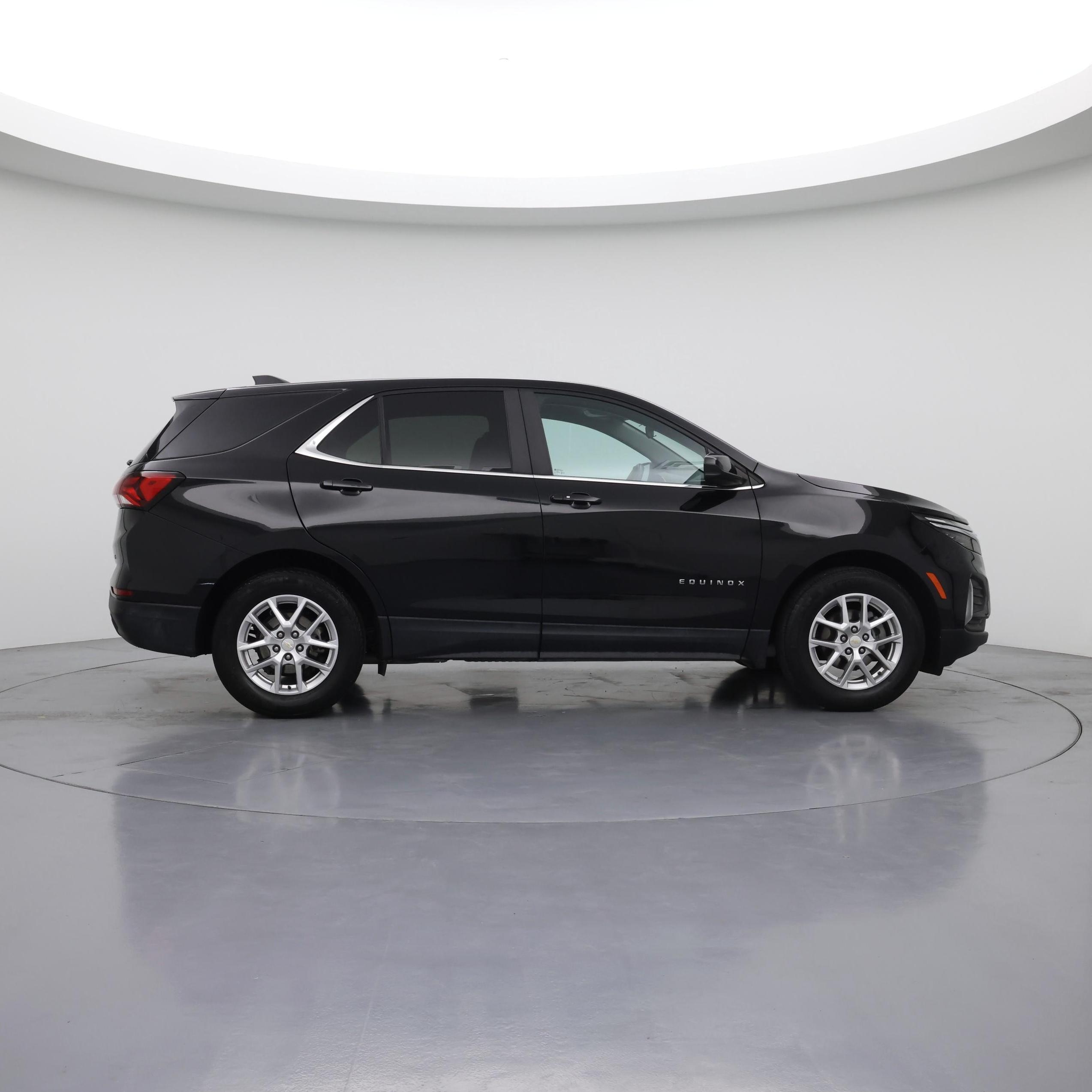 Thumbnail: 2023 Chevrolet Equinox - 7