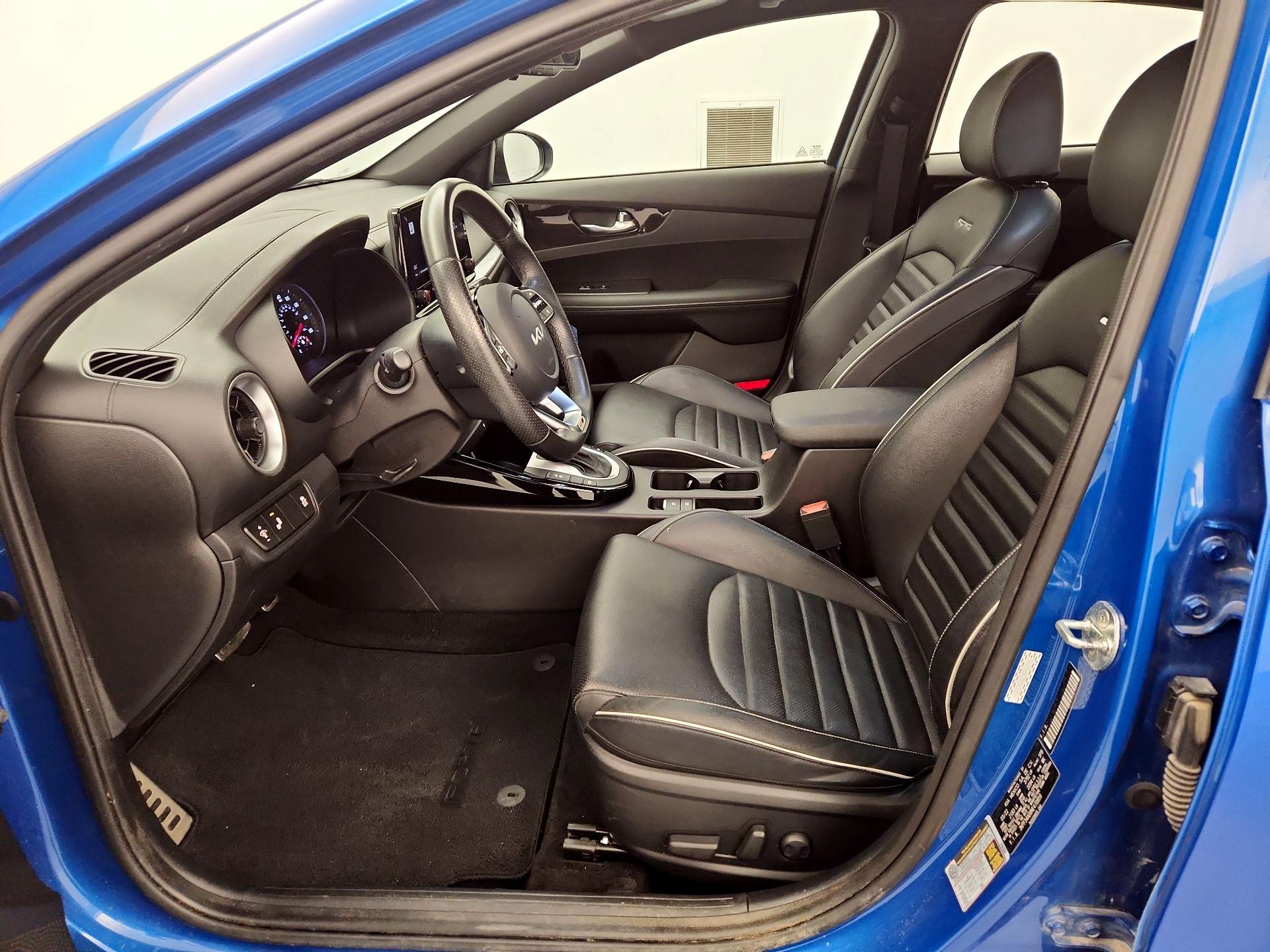 Thumbnail: 2022 Kia Forte - 11