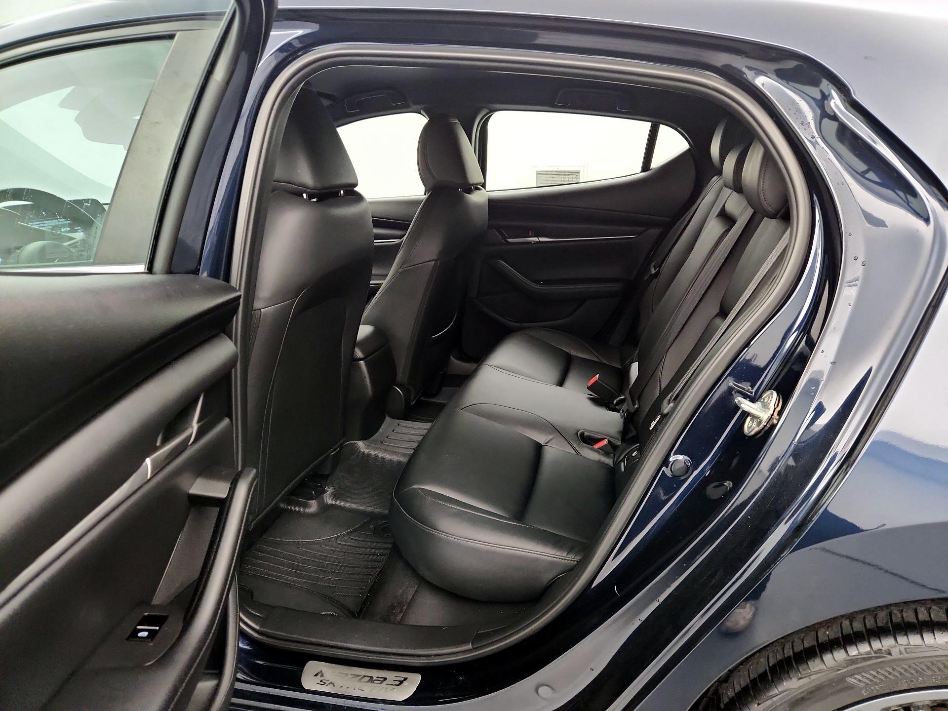 Thumbnail: 2022 Mazda Mazda3 - 19