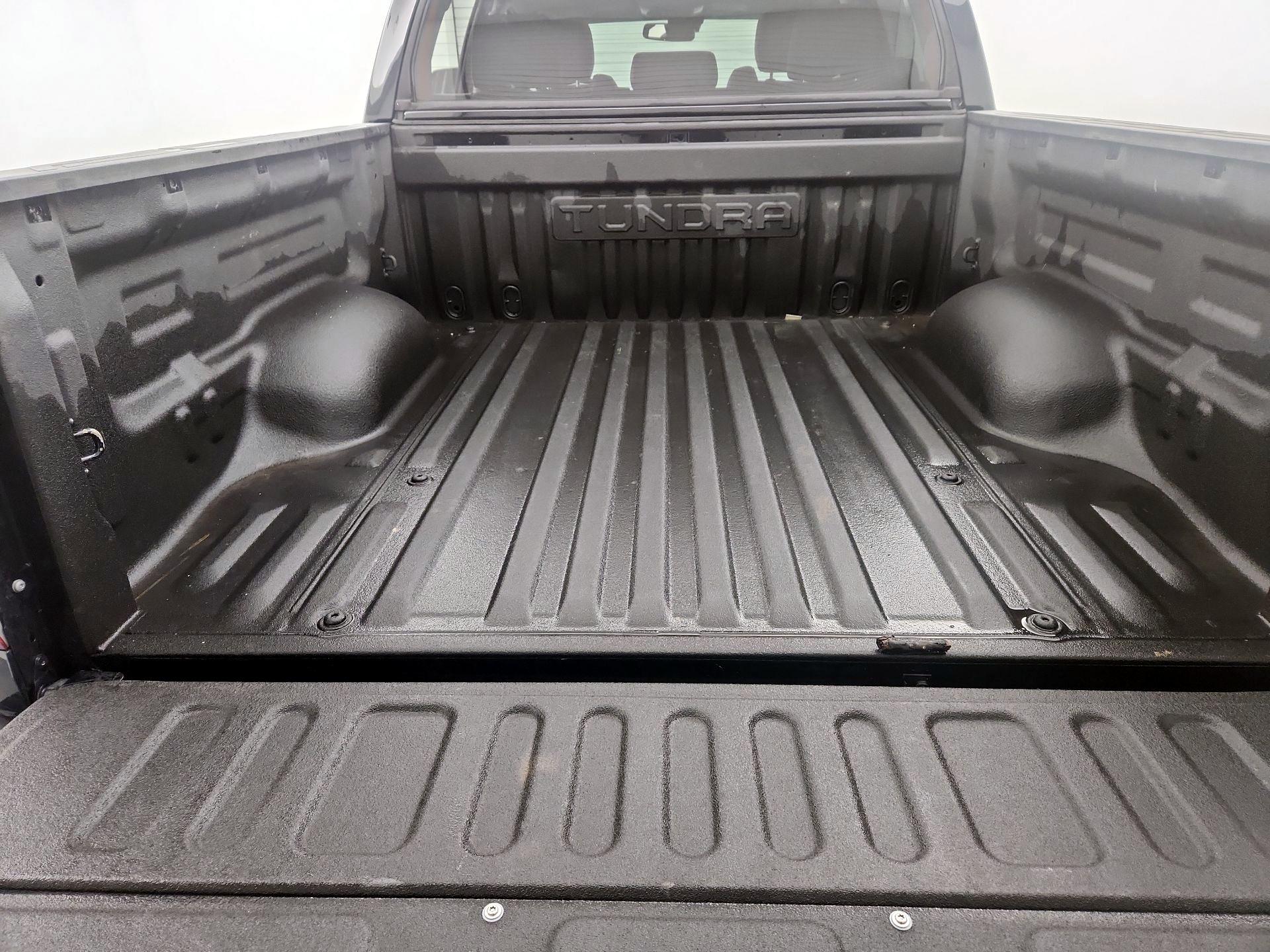 Thumbnail: 2020 Toyota Tundra - 19