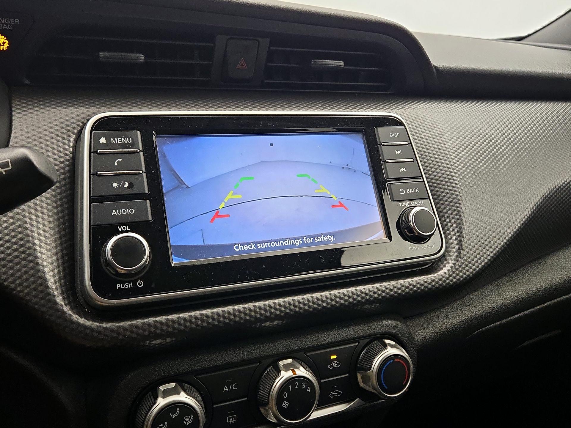 Thumbnail: 2019 Nissan Kicks - 14