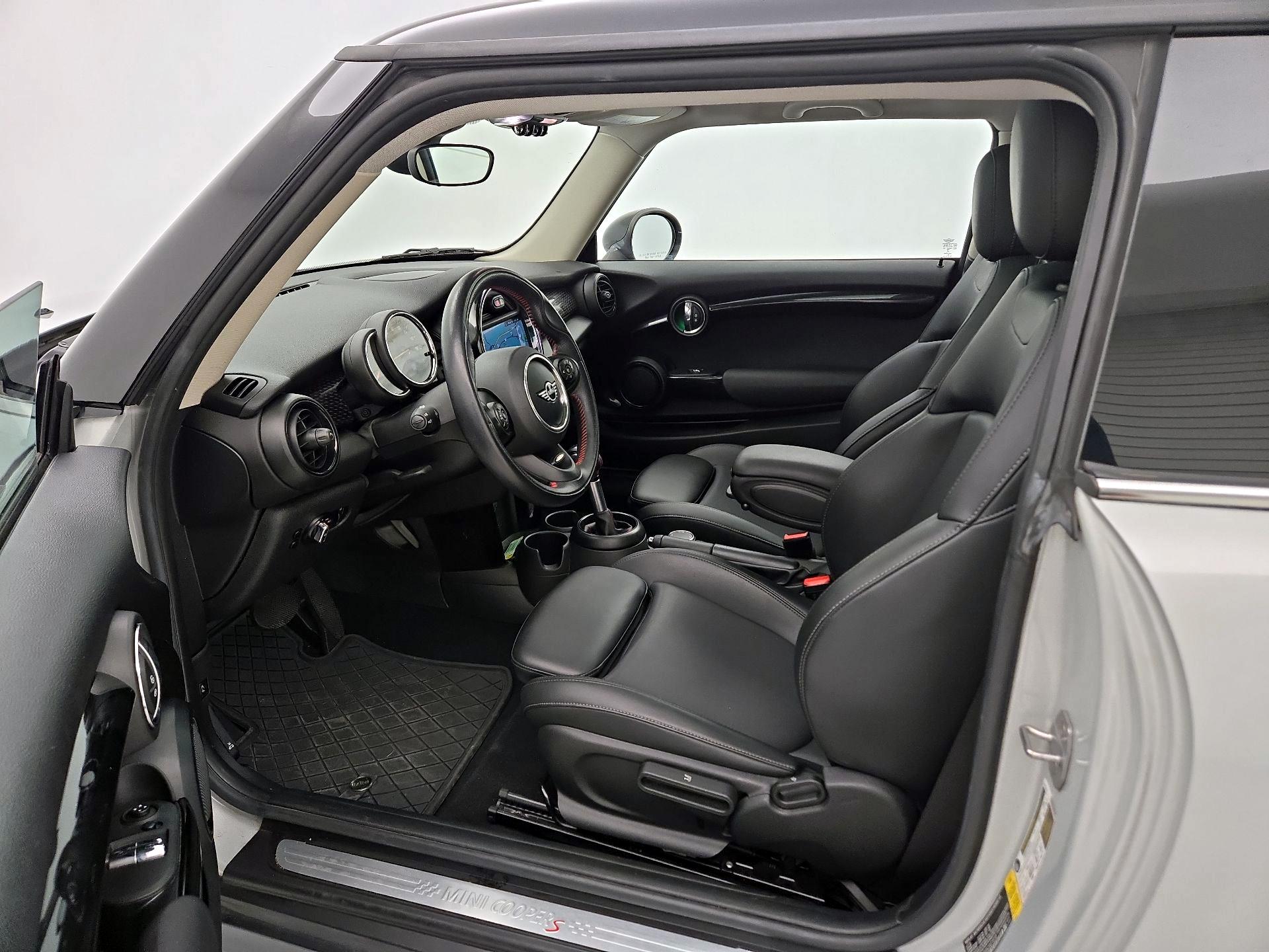 Thumbnail: 2019 MINI Cooper Hardtop - 11