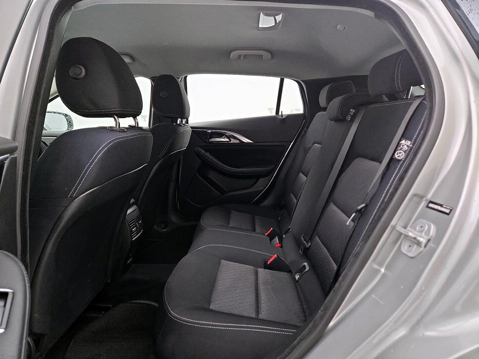 Thumbnail: 2018 INFINITI QX30 - 19