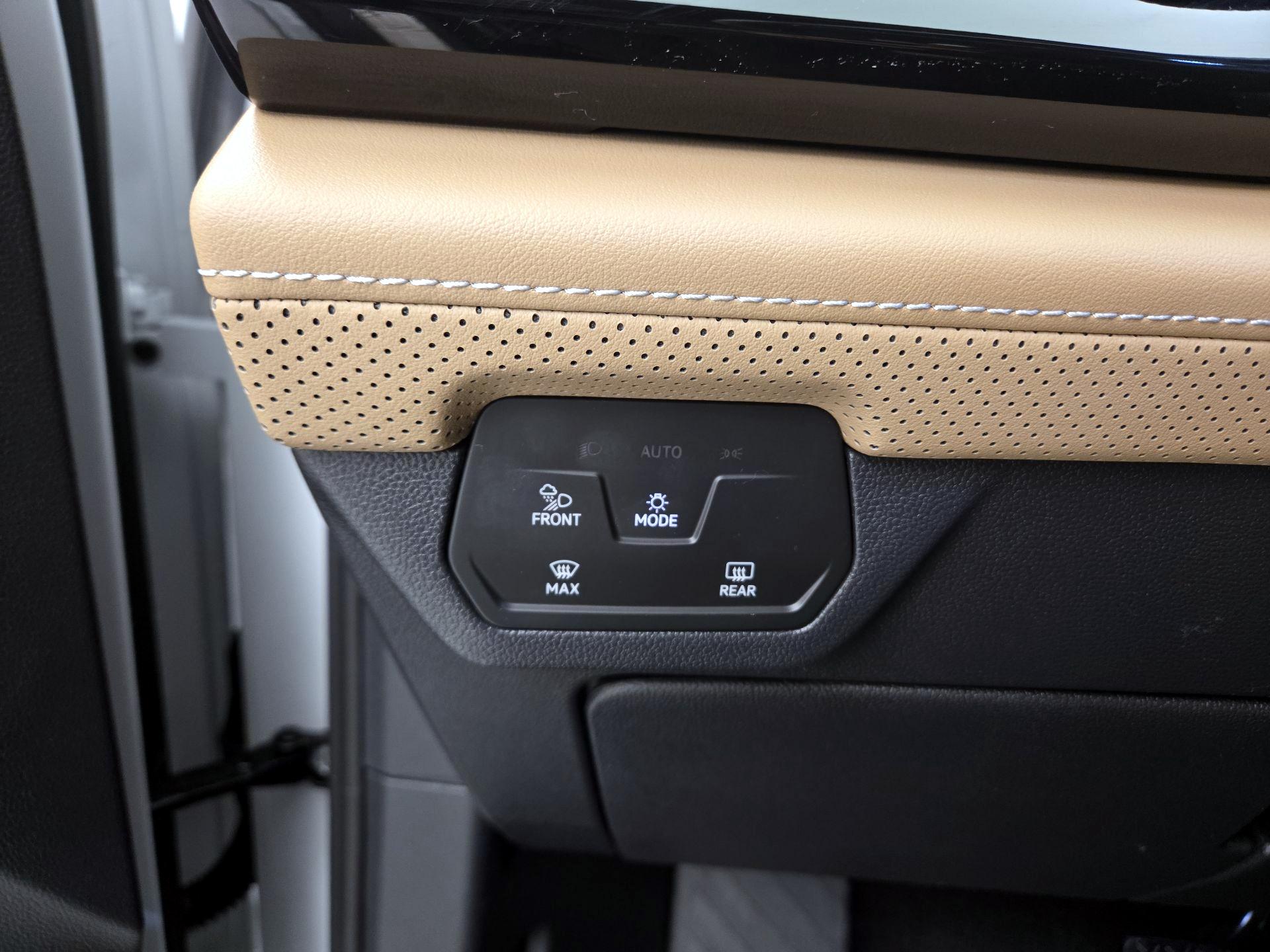 Thumbnail: 2024 Volkswagen Atlas - 13