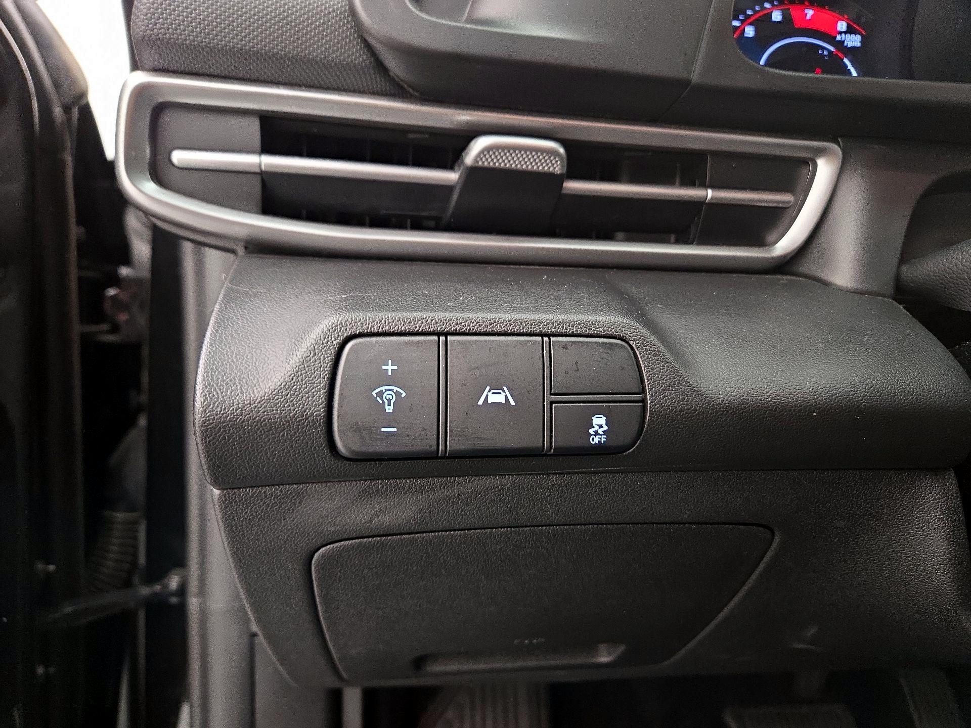 Thumbnail: 2023 Hyundai Elantra - 13