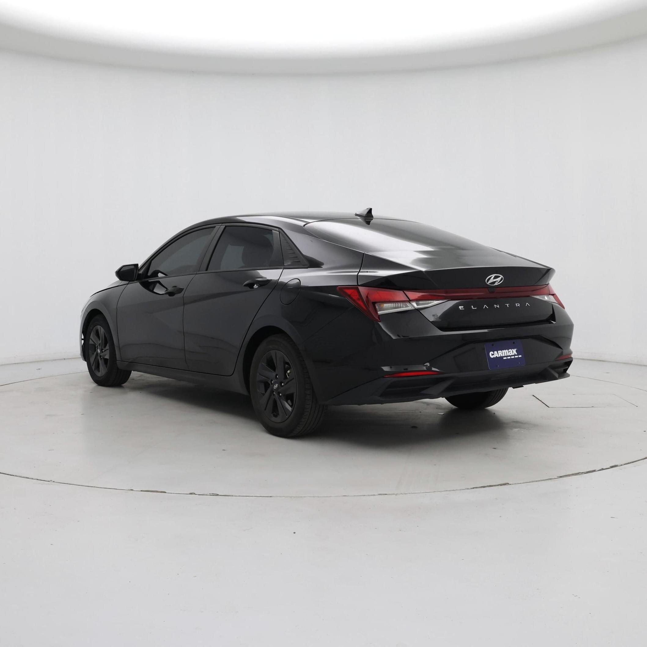 Thumbnail: 2023 Hyundai Elantra - 2