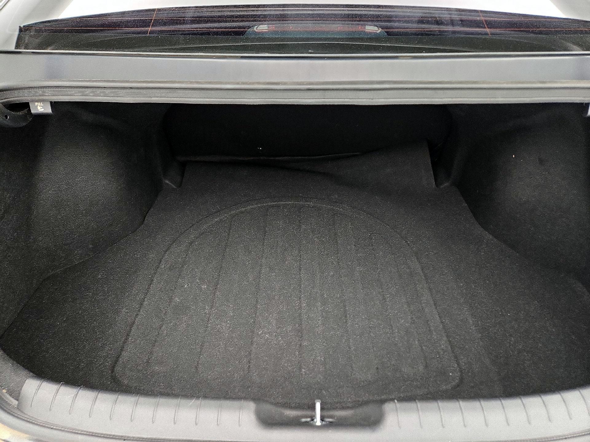 Thumbnail: 2023 Hyundai Elantra - 20