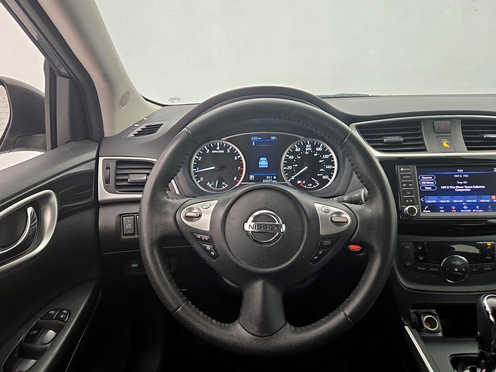 Thumbnail: 2019 Nissan Sentra - 10