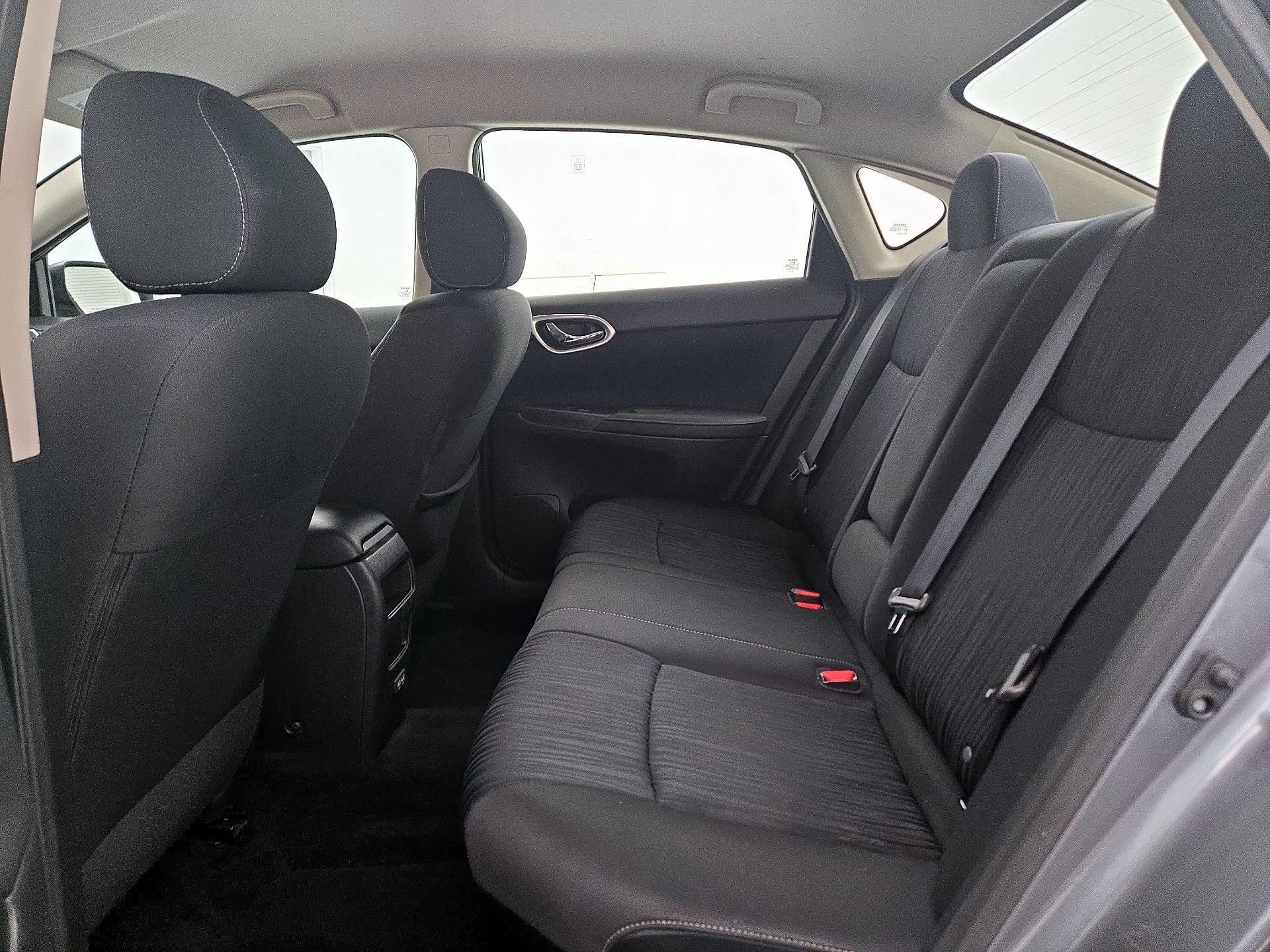 Thumbnail: 2019 Nissan Sentra - 19