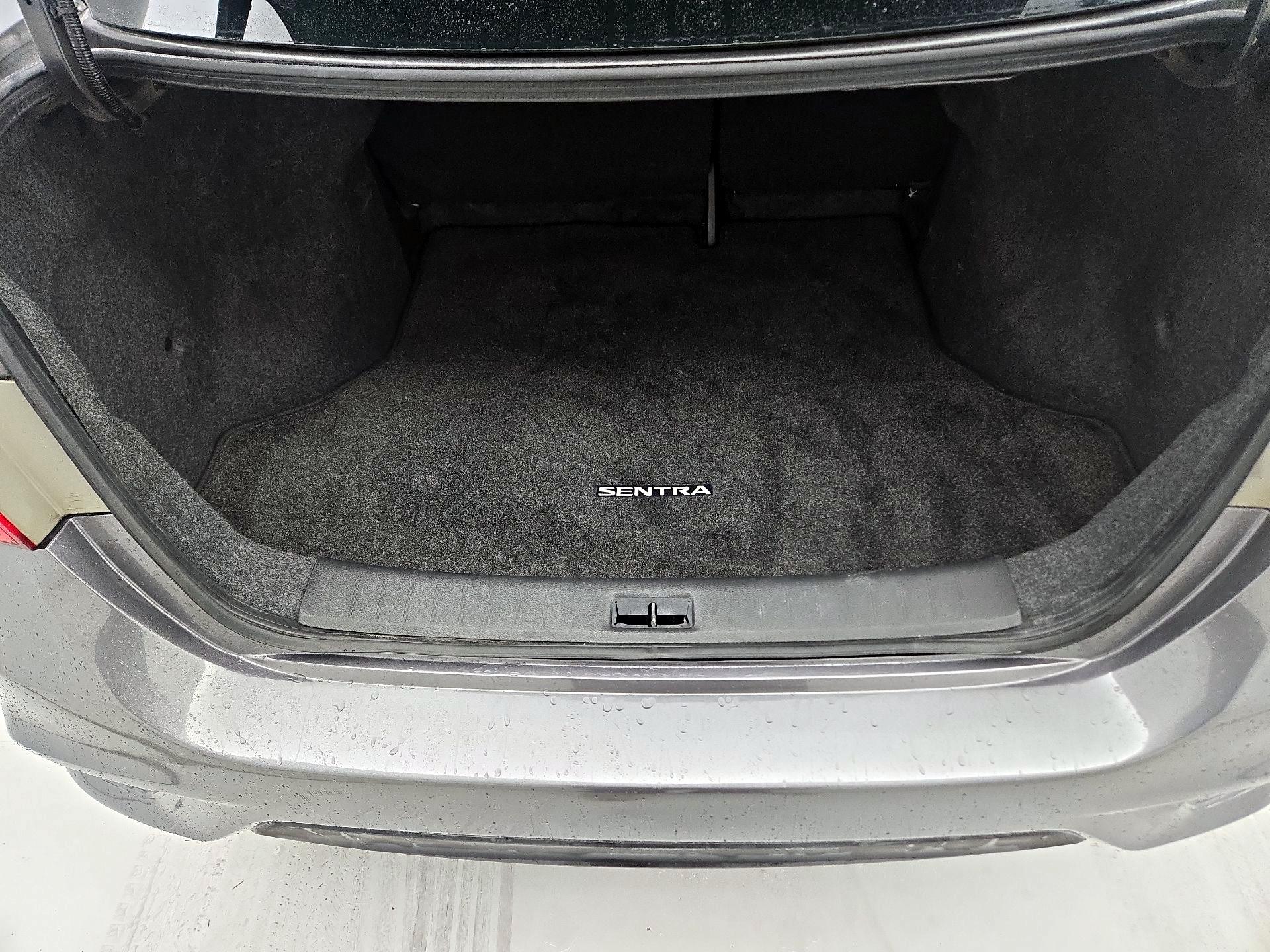 Thumbnail: 2019 Nissan Sentra - 20