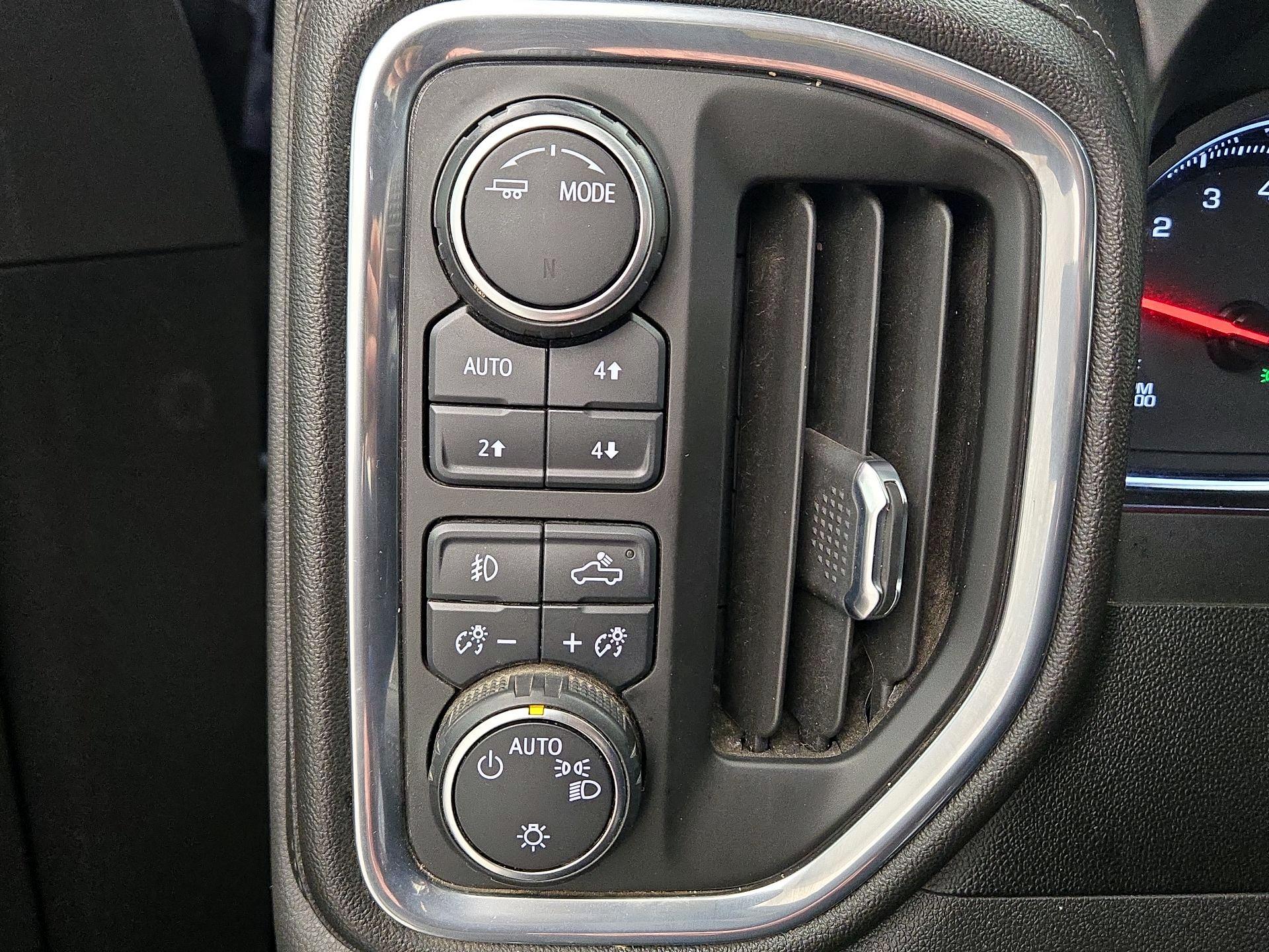 Thumbnail: 2021 Chevrolet Silverado 1500 - 13