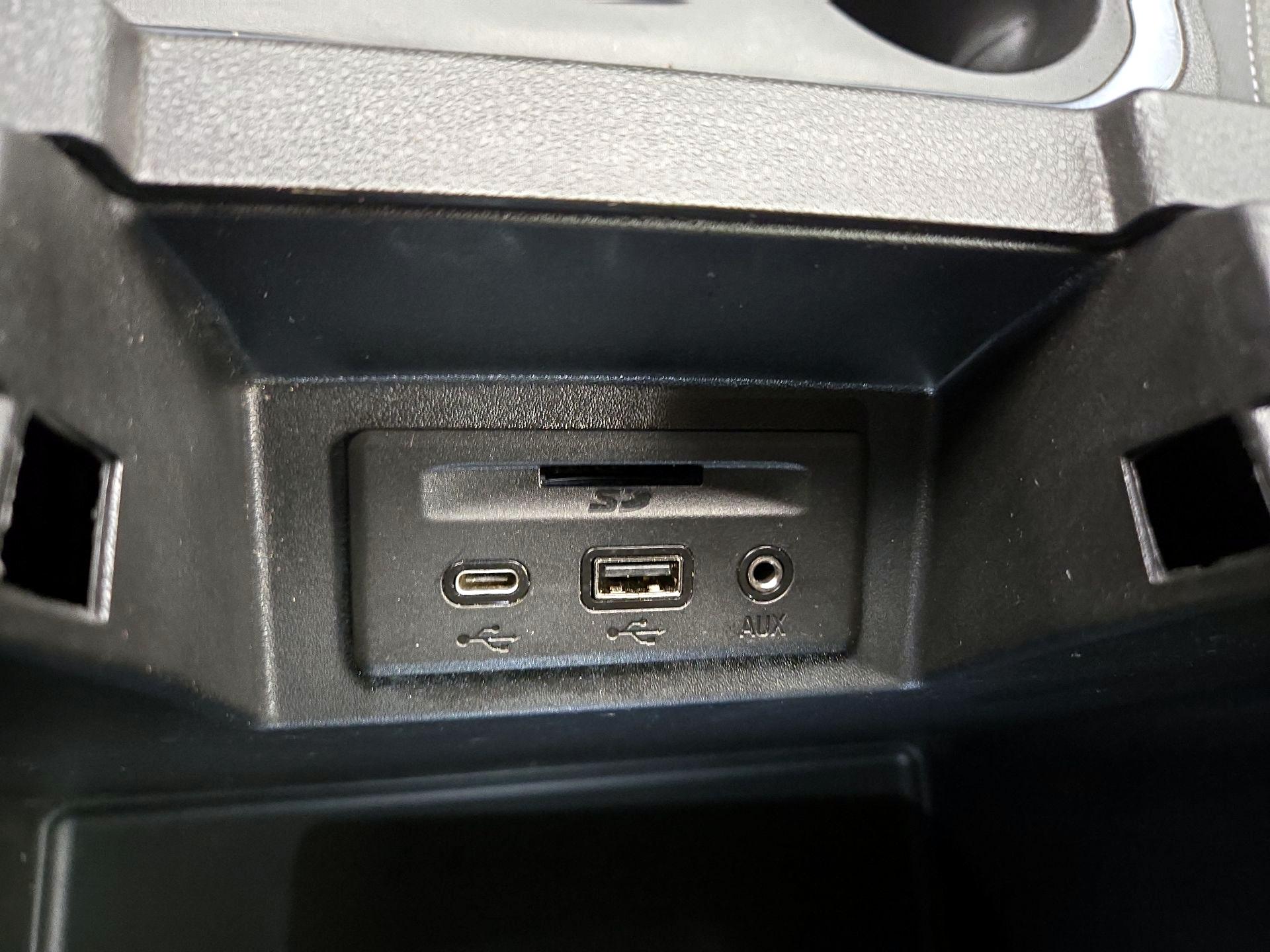 Thumbnail: 2021 Chevrolet Silverado 1500 - 18