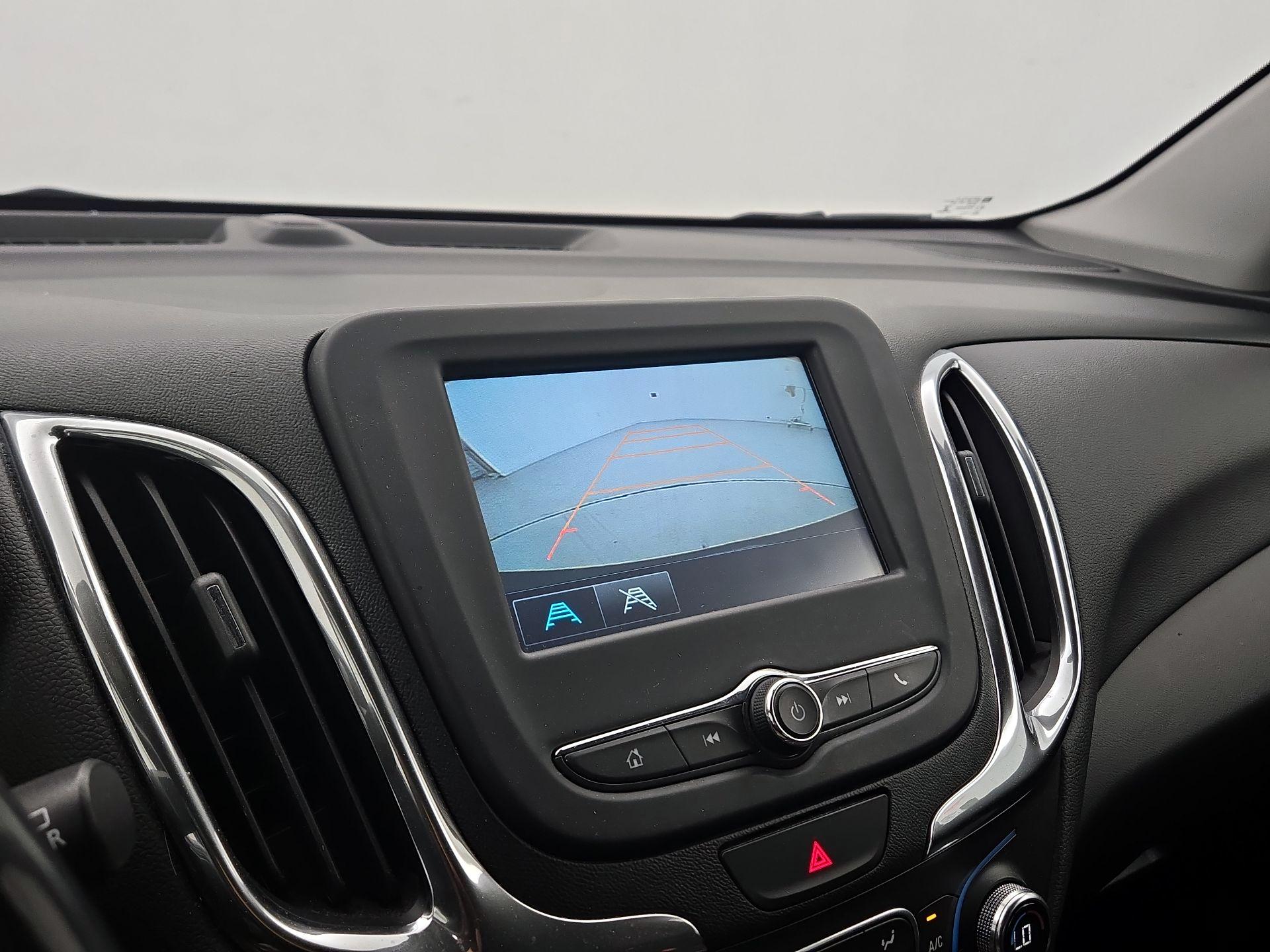 Thumbnail: 2018 Chevrolet Equinox - 14