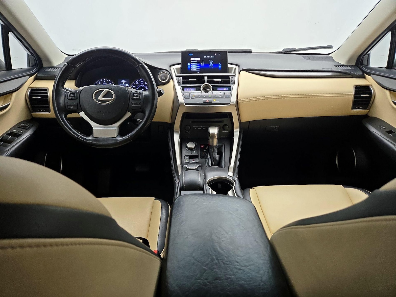 2017 Lexus NX 200t - Photo 10